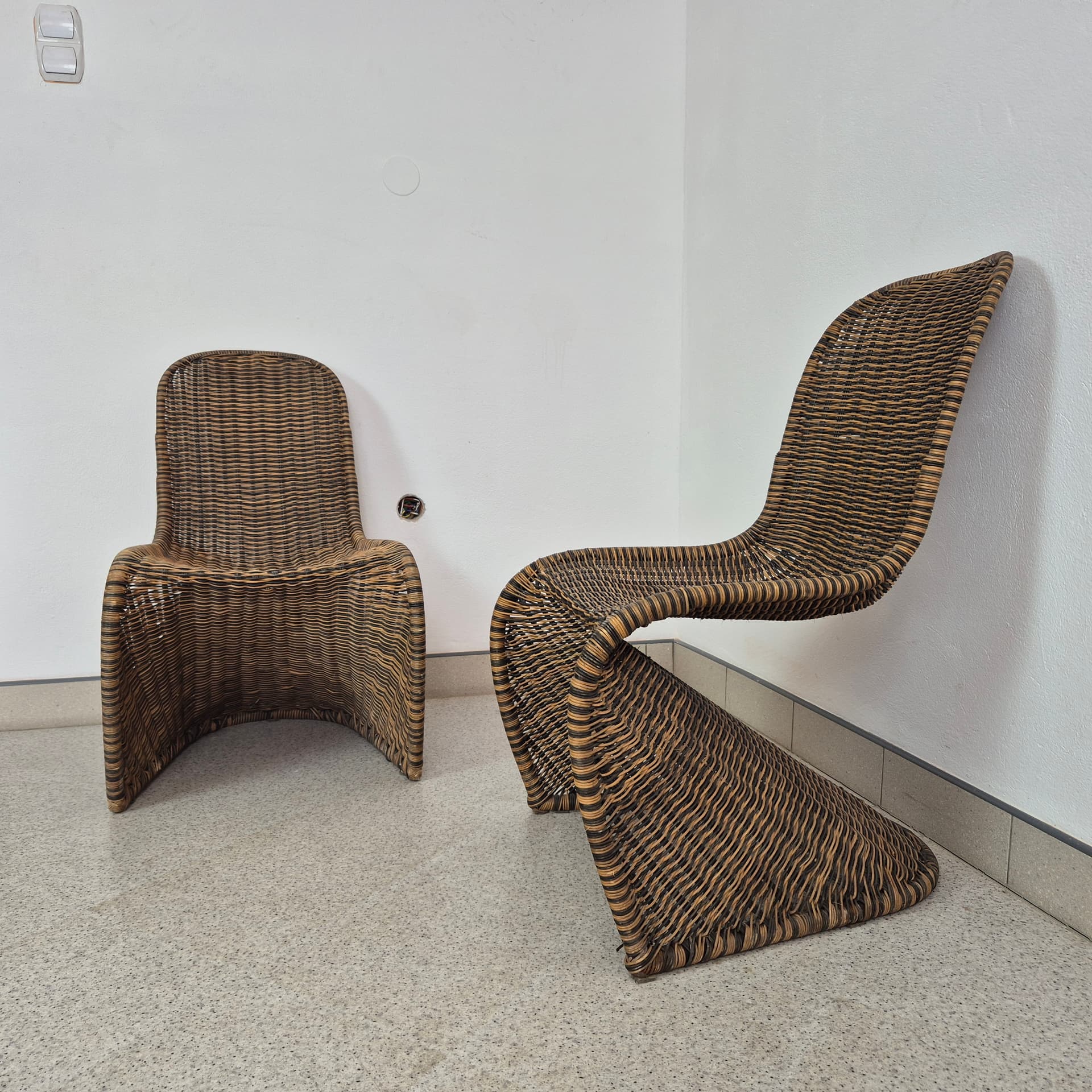Chair, Verner Panton style, brown multicolor rattan, 1970s. - 300377