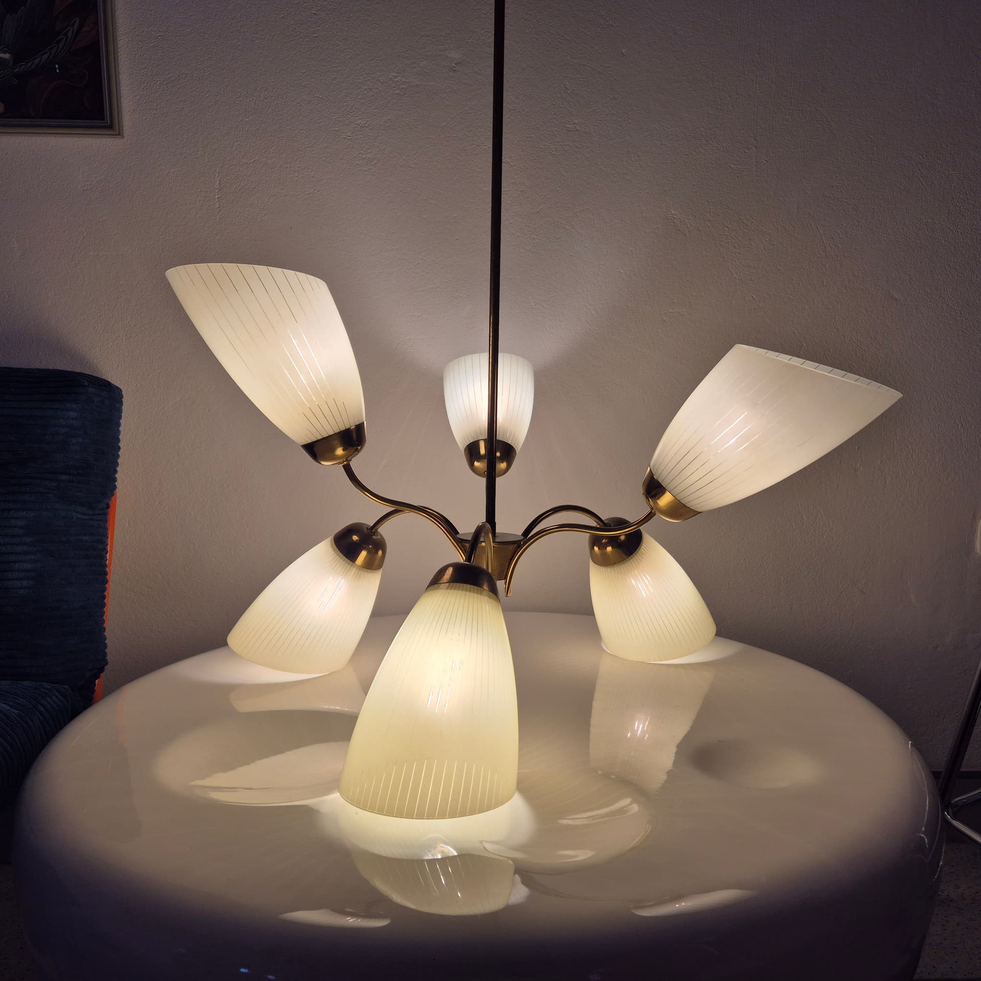 Chandelier Art Deco, cream glass gold brass, Germany, 1950s. - 300396