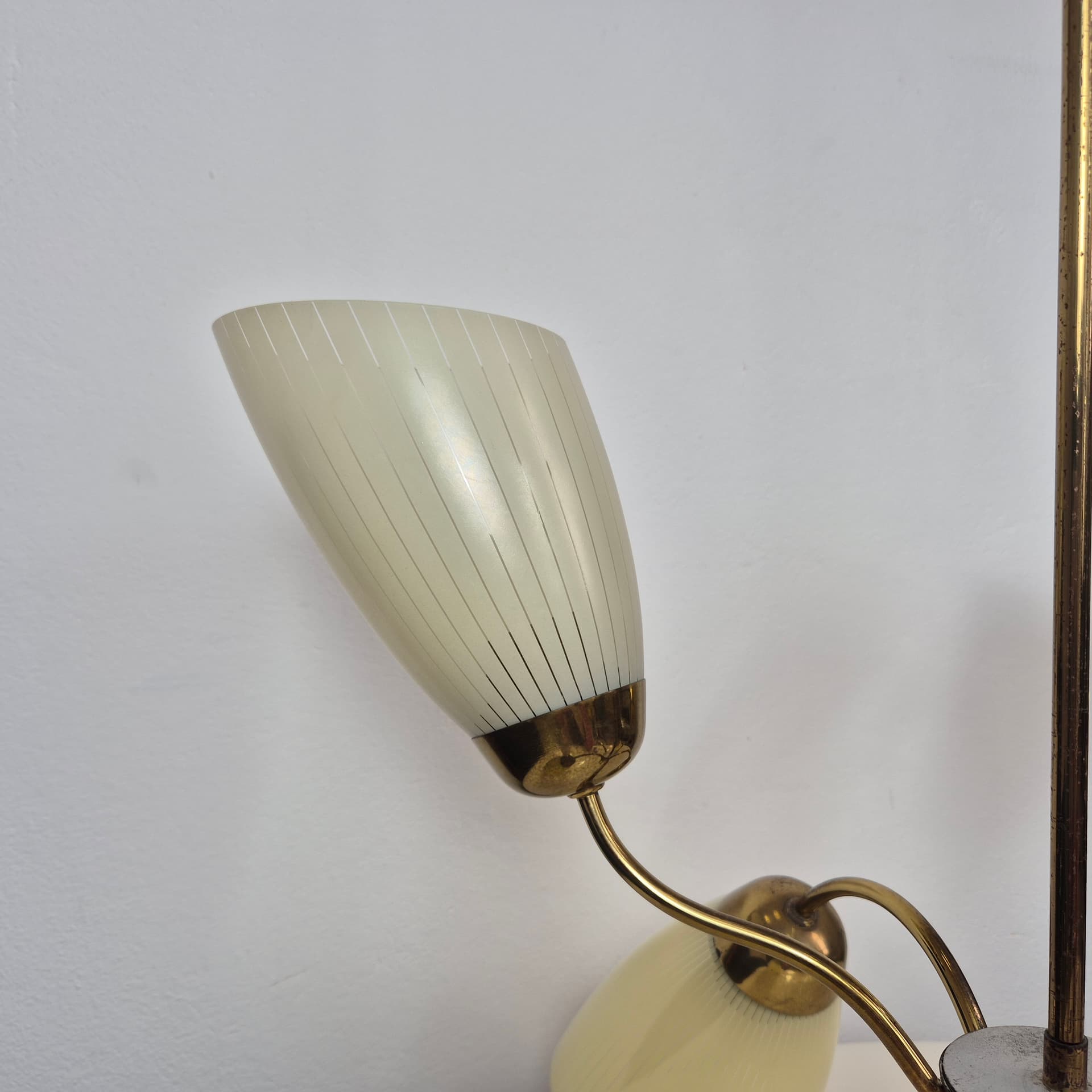 Chandelier Art Deco, cream glass gold brass, Germany, 1950s. - 300392