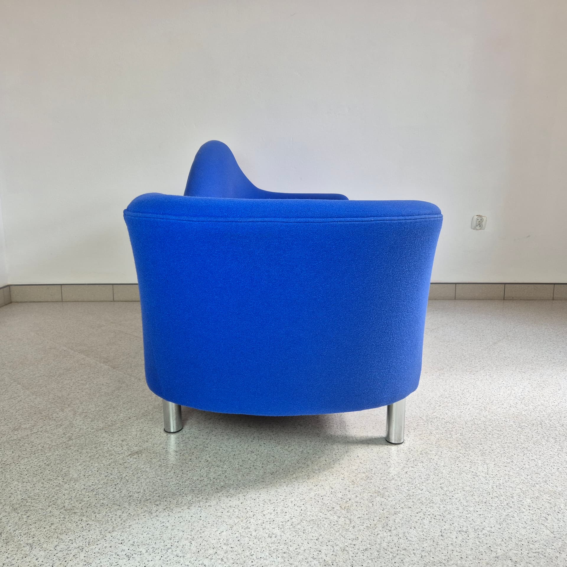 Sofa Grand Piano, blue wool, metal, by G. Olsen, for GUBI, Denmark, 1990s. - 300439