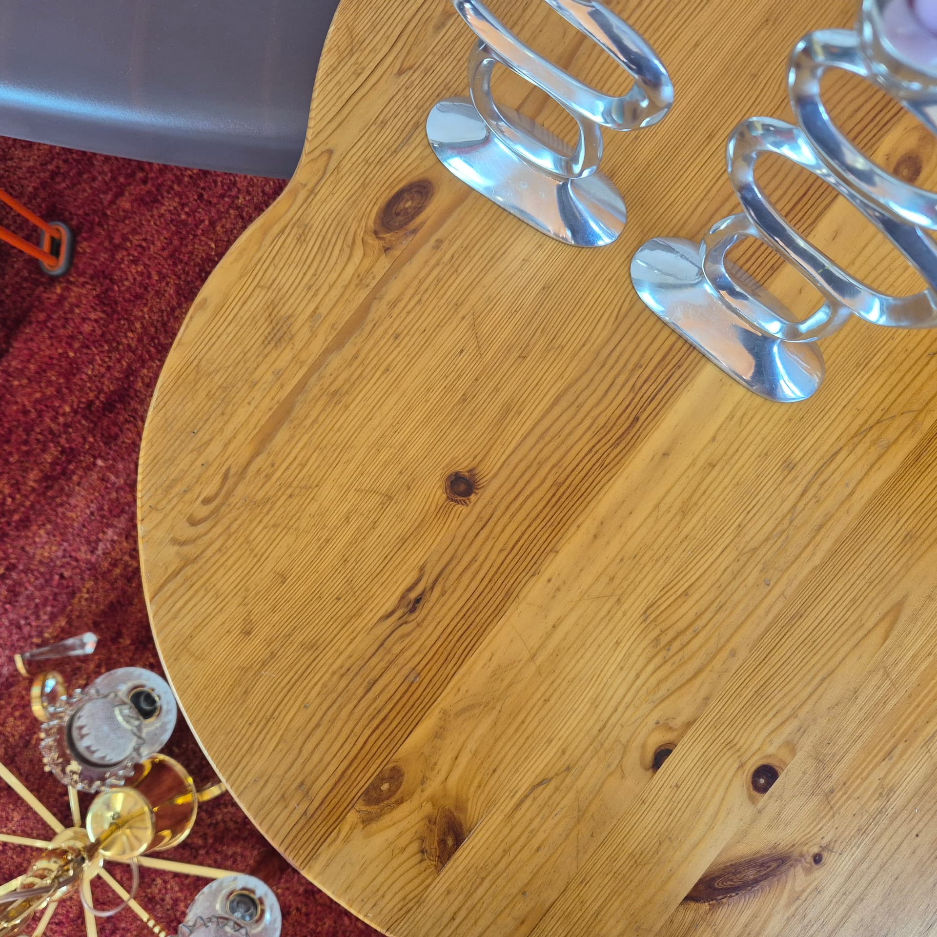 Coffee table, R. Daumiller style, brown pine, 1970s. - 300608
