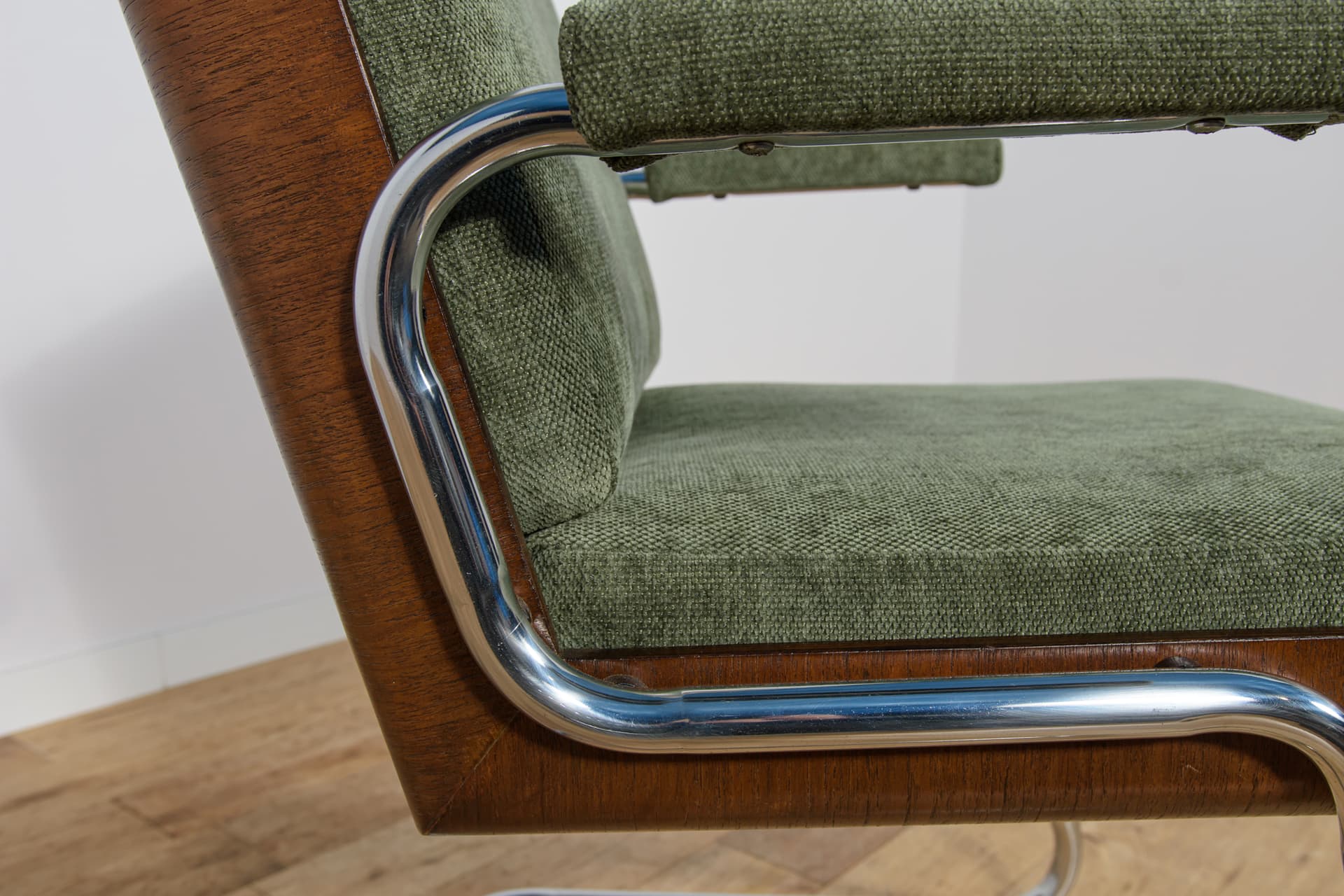 Set of Six Armchairs, olive green, synthetic fabric, teak, chrome, United Kingdom, 1970s. - 300662