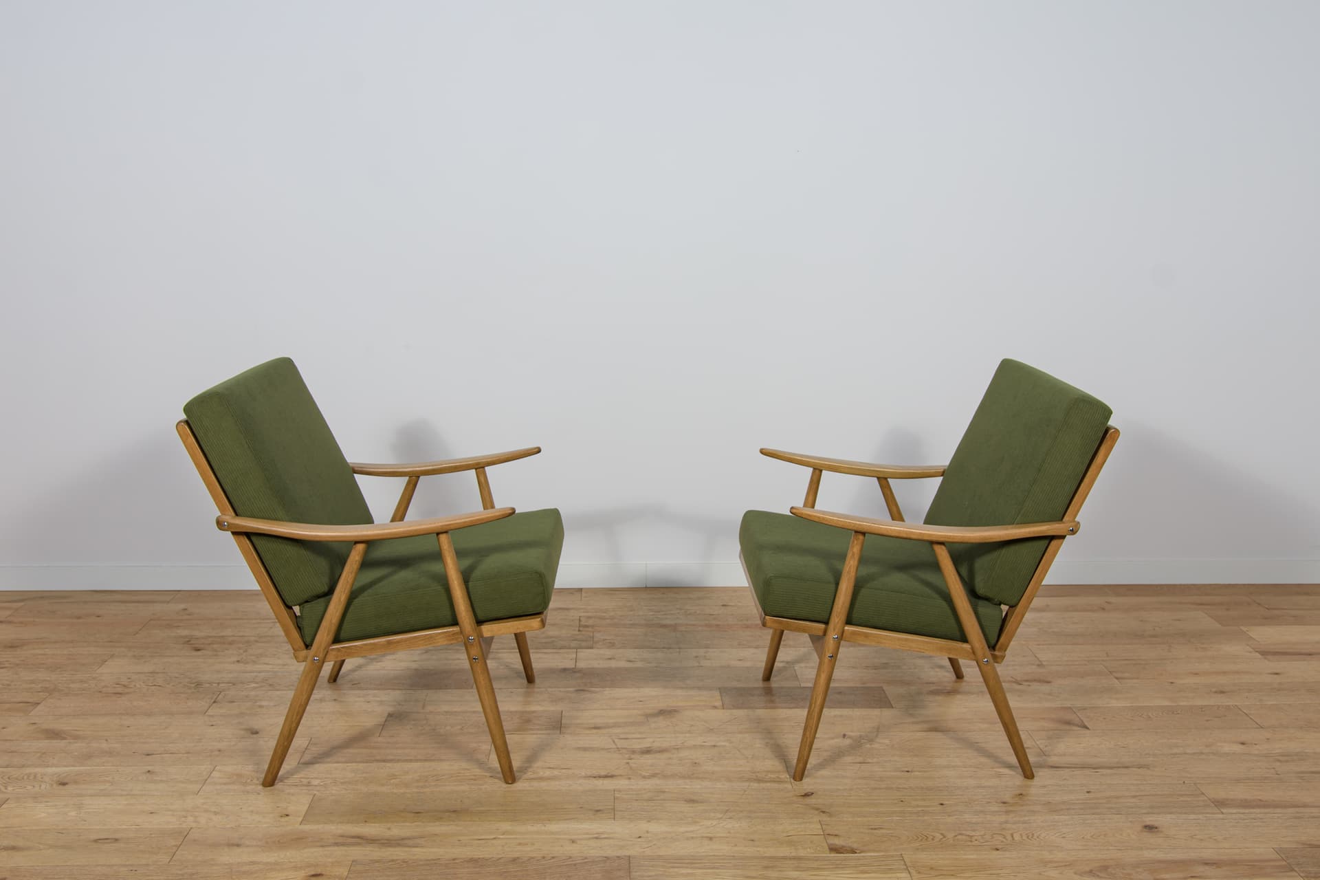 Pair of armchairs, green wool, beech walnut, TON, Czechoslovakia, 1960s. - 300851