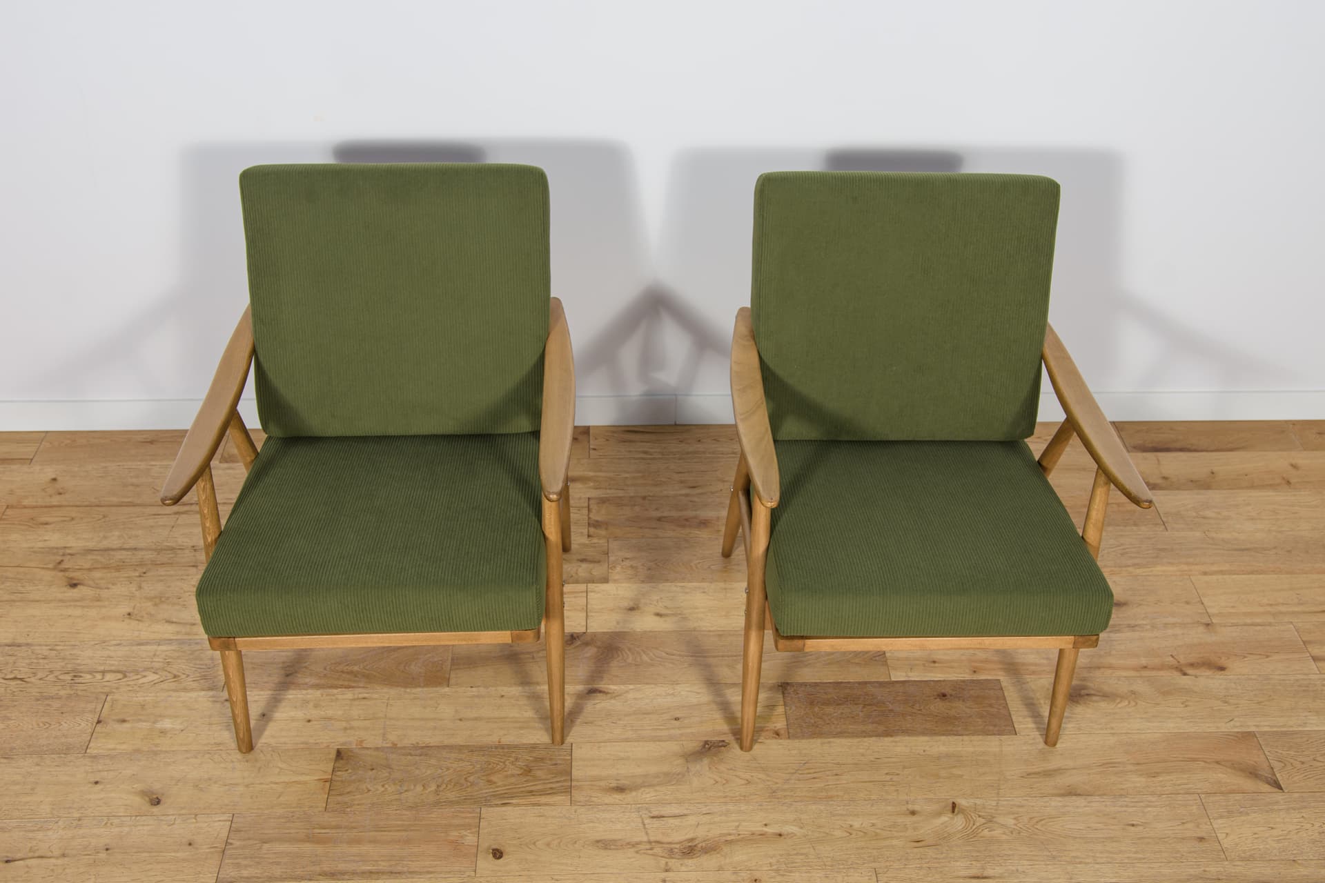 Pair of armchairs, green wool, beech walnut, TON, Czechoslovakia, 1960s. - 300850