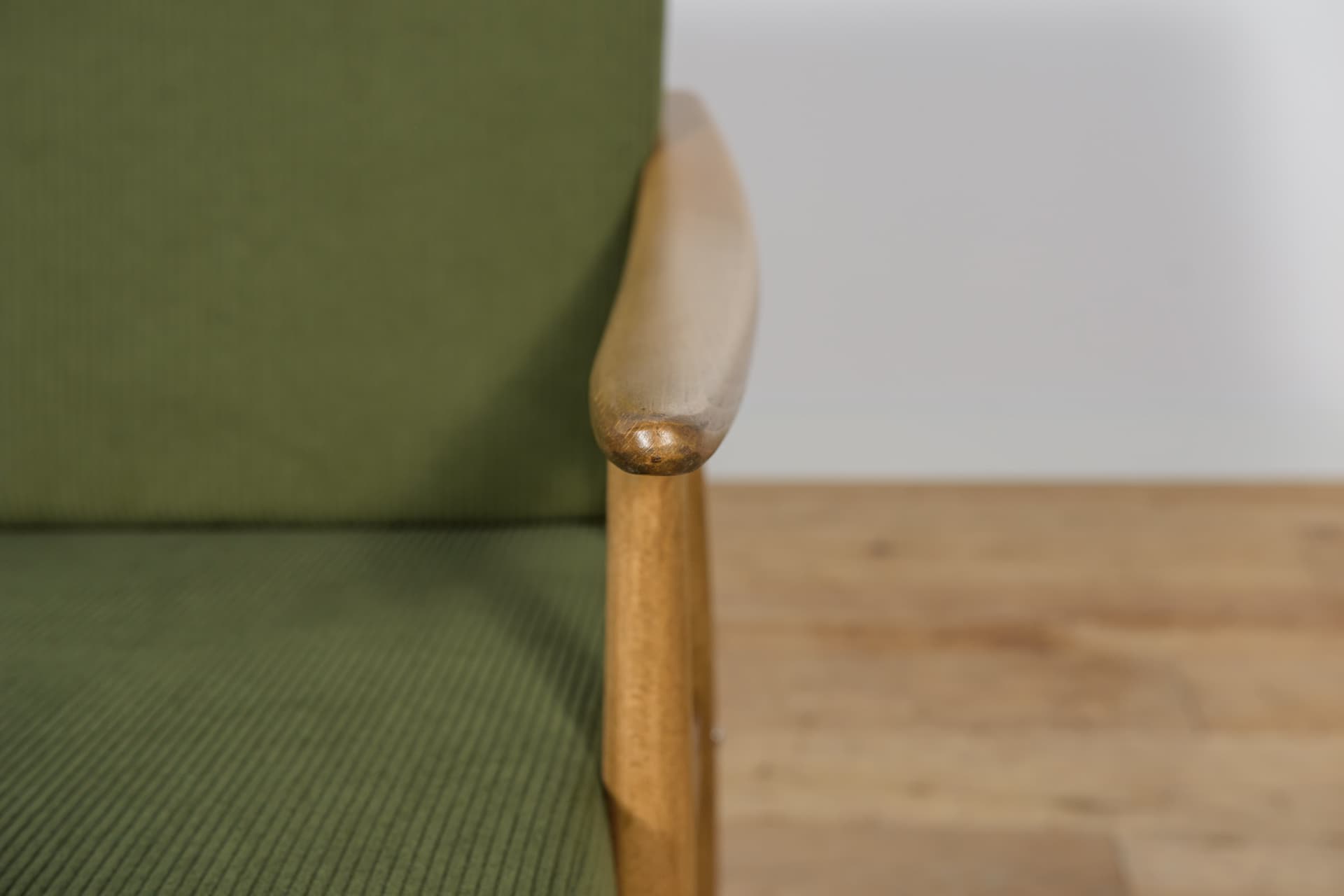Armchair, green, walnut beech, TON, Czechoslovakia, 1960s. - 300912