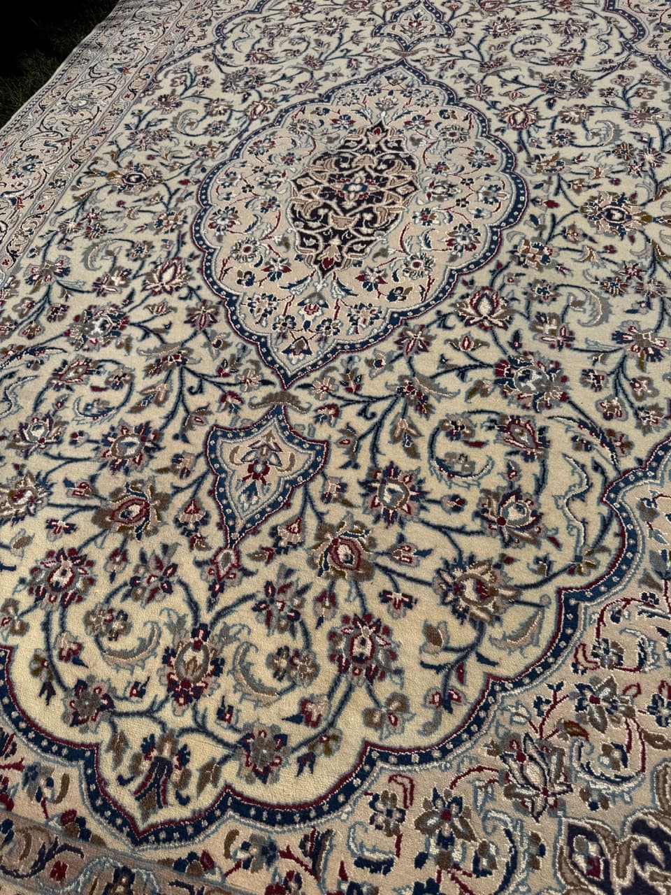 Dywan Nain, 270x165 cm, wełna kaszmirowa kremowa, jedwab biały, Iran - 301403