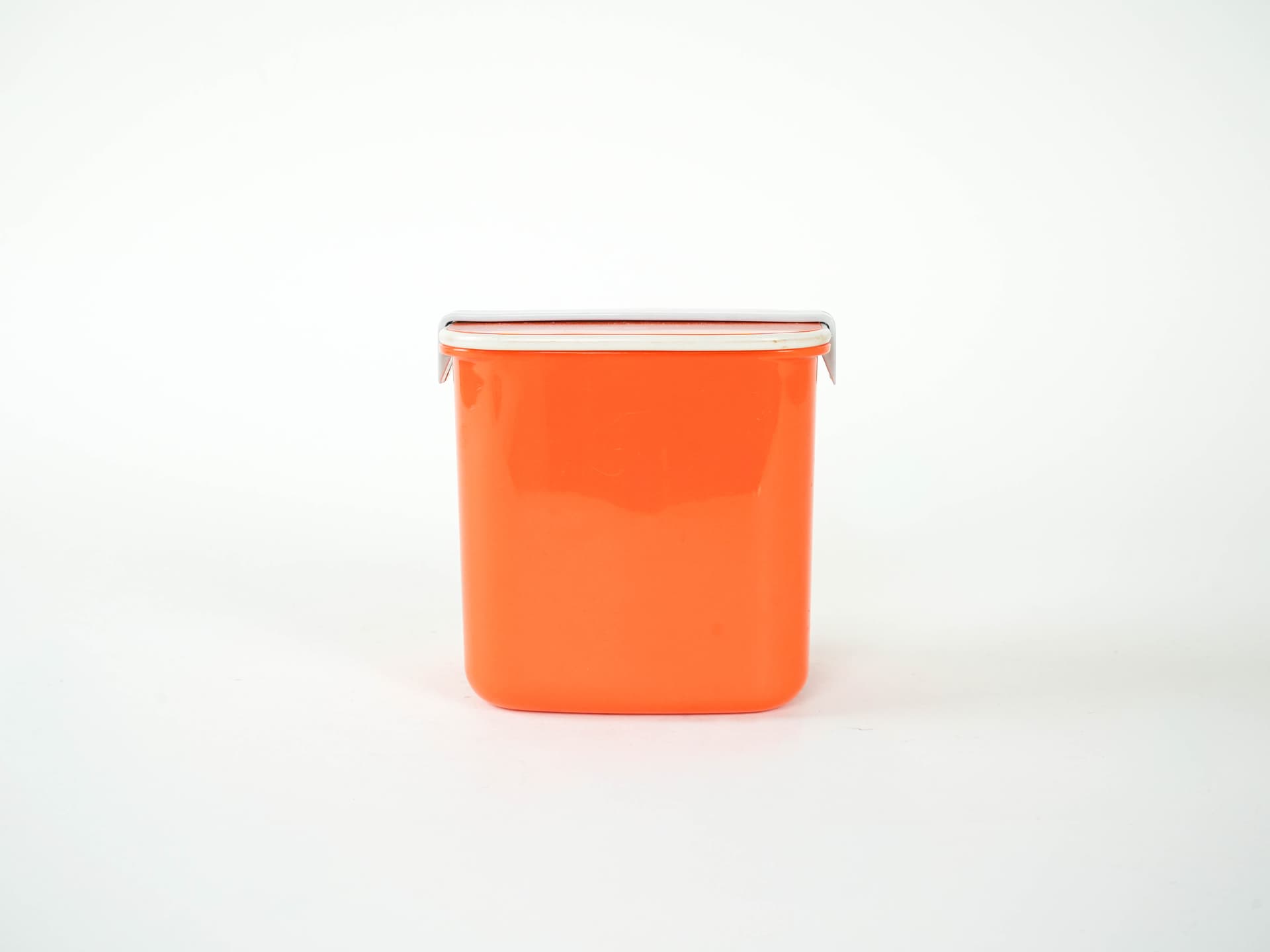Pojemnik kuchenny, pomarańczowy biały, plastik, Dania, lata 70. - 301659
