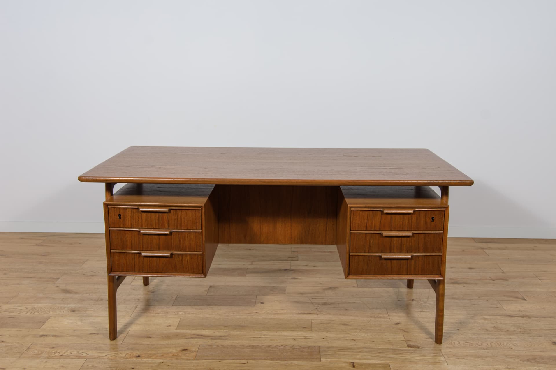 Biurko model 75, dąb brązowy, proj. G. Omann, Omann Jun, Dania, lata 60. - 302699