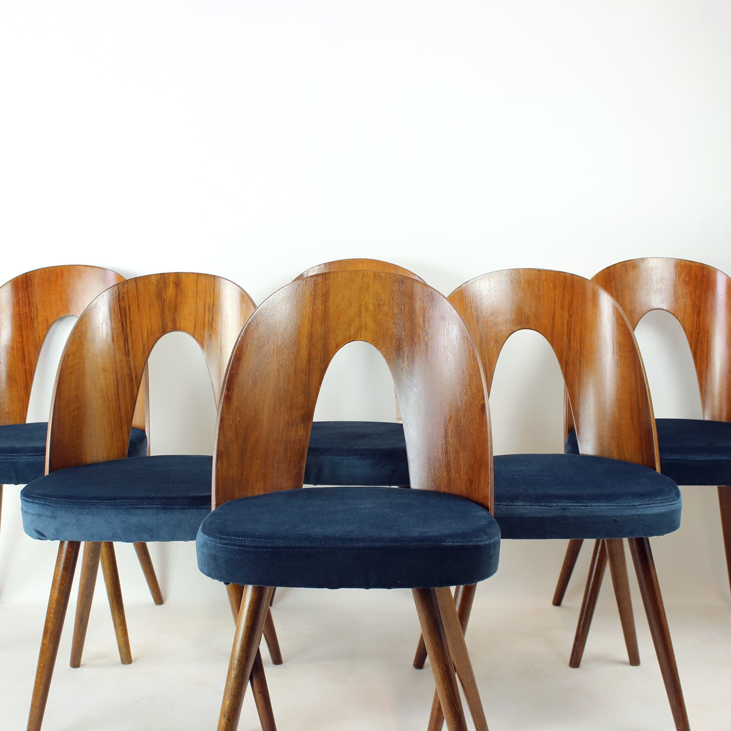 Set of Six Chairs, walnut, navy blue velvet, by A. Šuman, Tatra Nabytok, Czechoslovakia, 1960s. - 302756