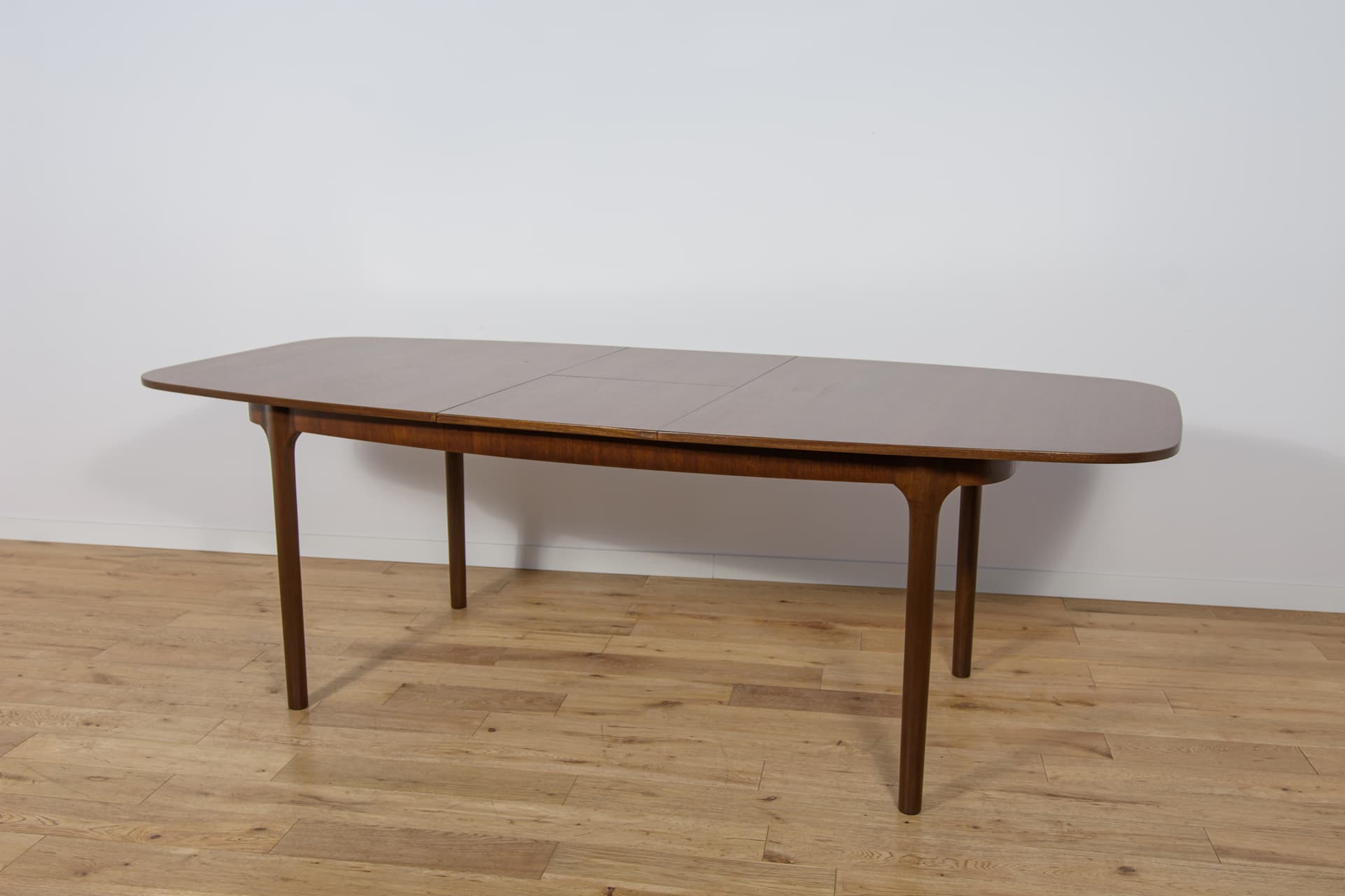 Oval Extendable Table, mahogany brown red, McIntosh, United Kingdom, 1960s. - 302867
