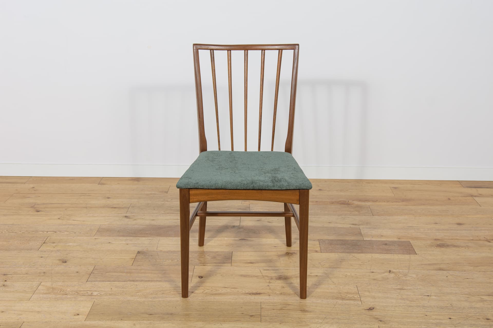 Set of four chairs, brown teak, green fabric, United Kingdom, 1960s. - 302878