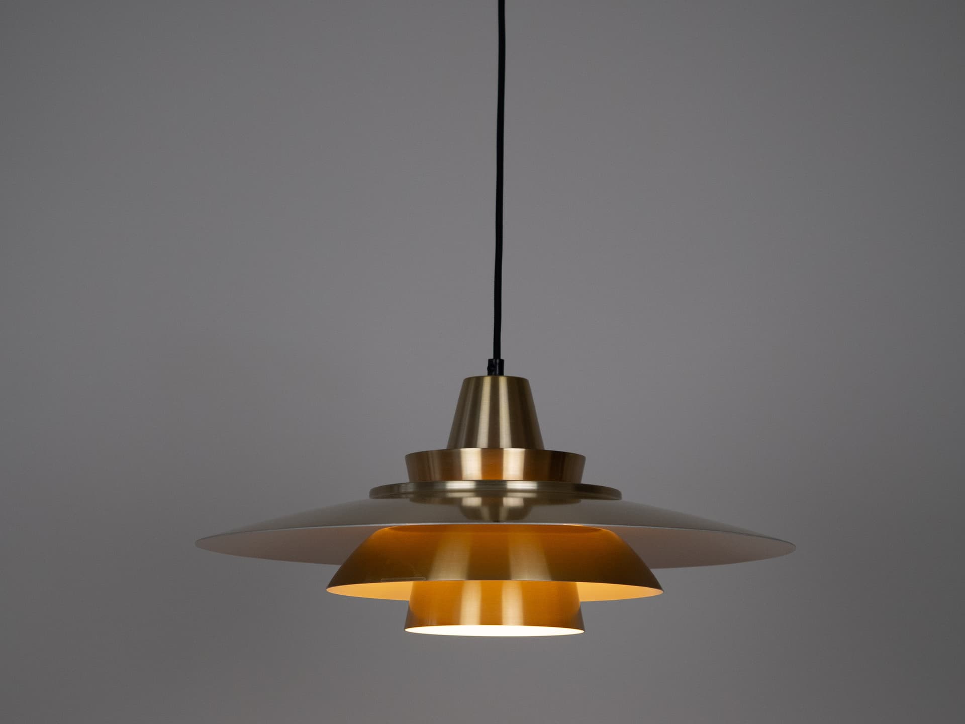 Lampa wisząca Superlight, aluminium złoty, proj. D. Mogensen, Dania, lata 80. - 302967
