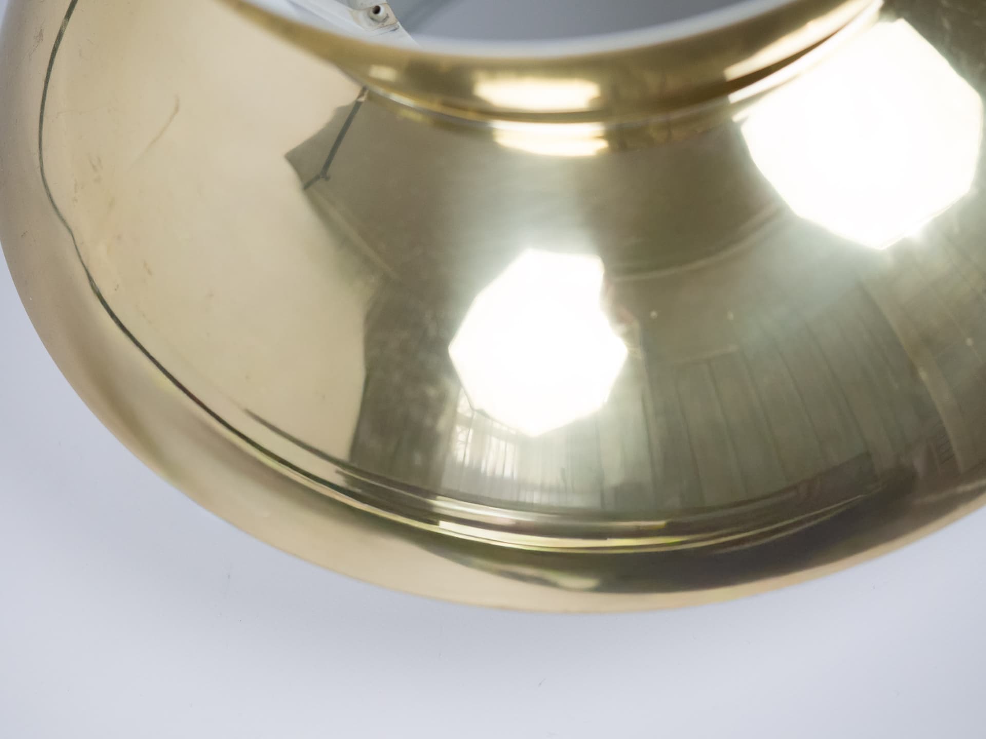 Para lamp wiszących Doo Wop, metal złoty, biały, Louis Poulsen, Dania, lata 50. - 303203
