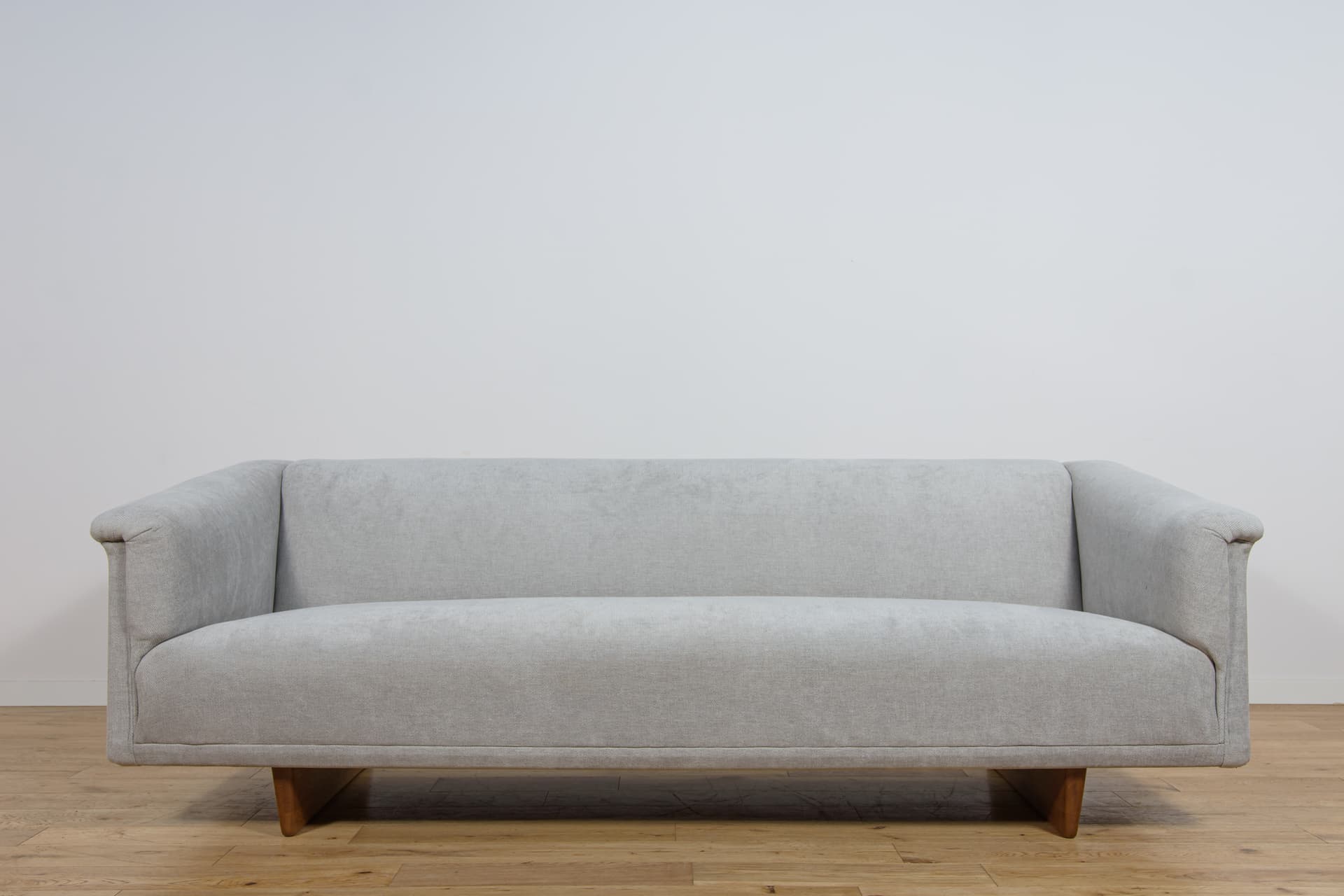 Three-seater sofa Model 4853, light grey fabric, natural oak, by B. Mogensen, Denmark, 1950s. - 303403
