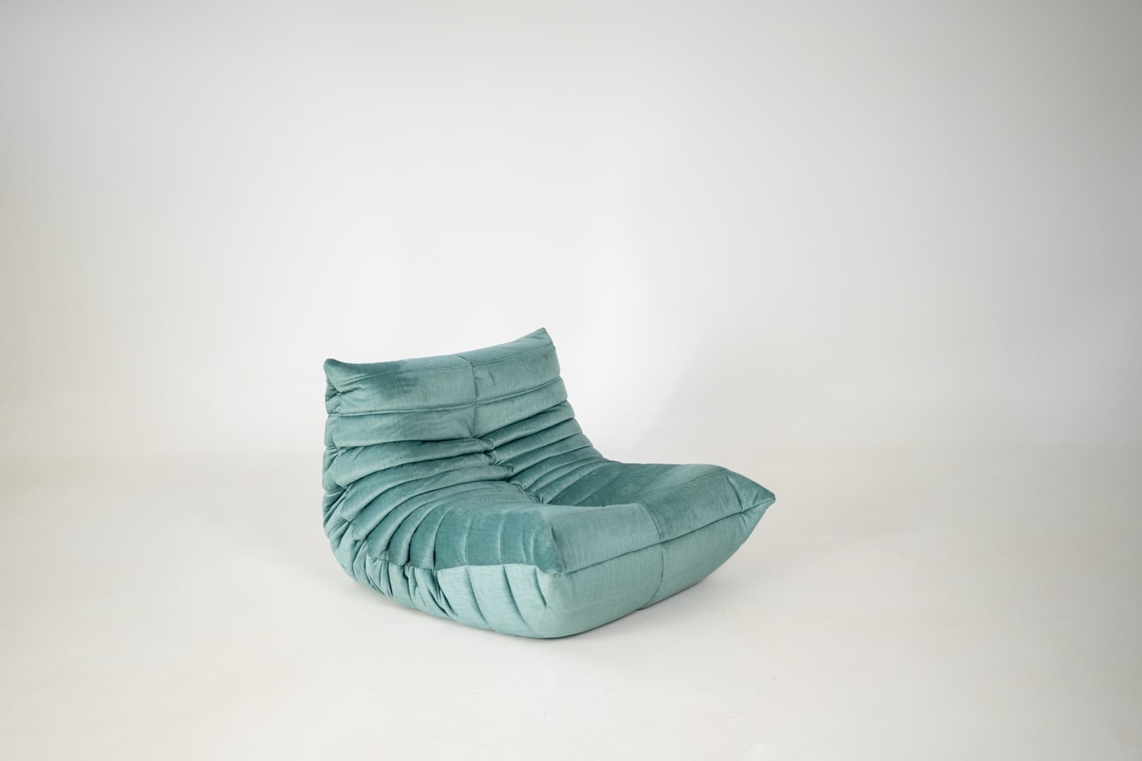 Fotel wypoczynkowy Togo, rib velvet aqua - 303514