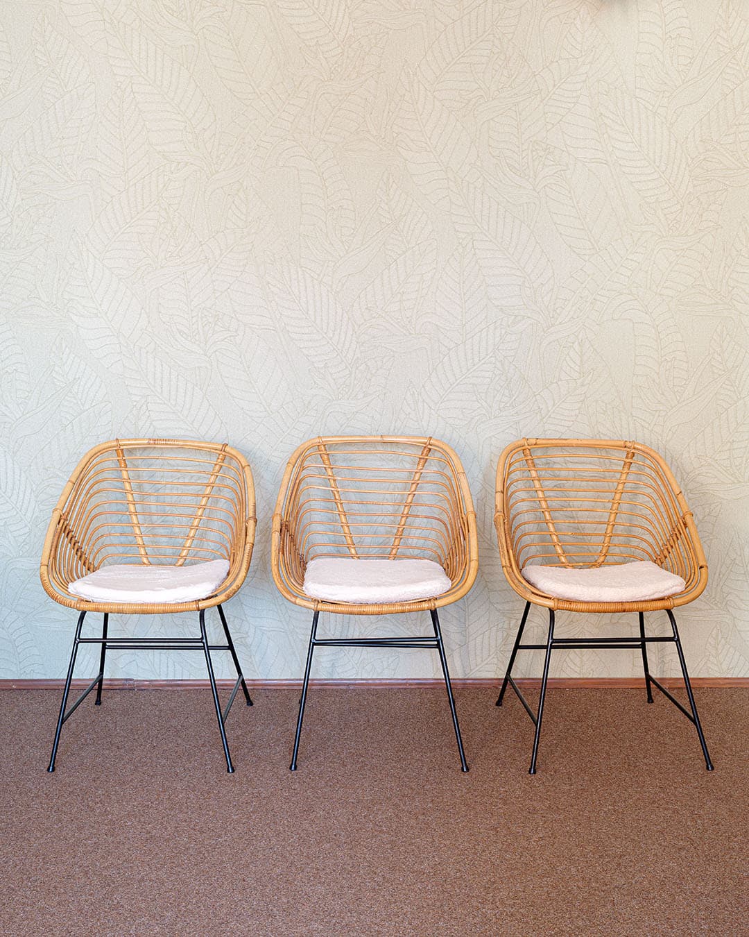 Chair, shell form, light brown rattan, black metal, Germany, 1970s. - 303633