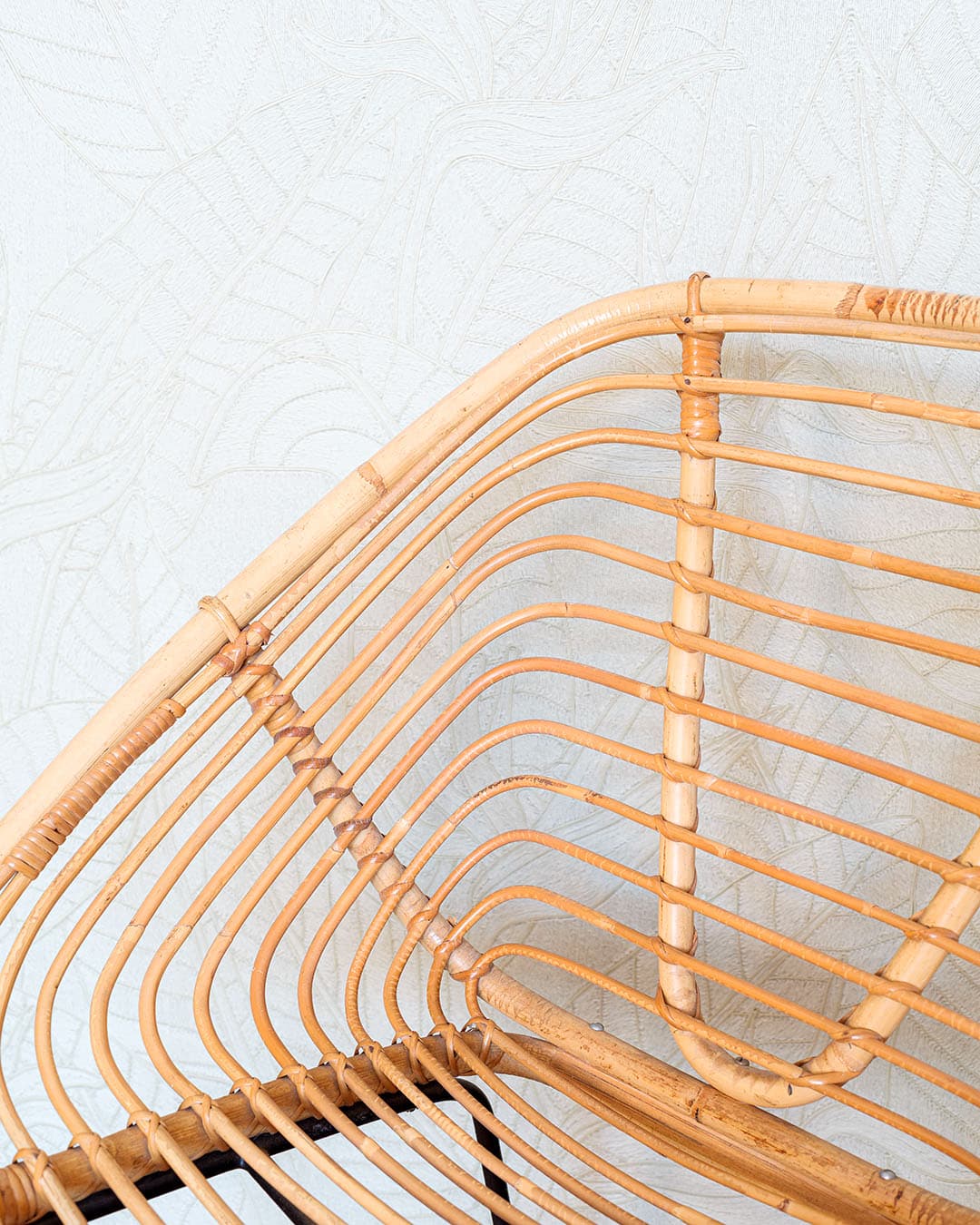 Chair, shell form, light brown rattan, black metal, Germany, 1970s. - 303637