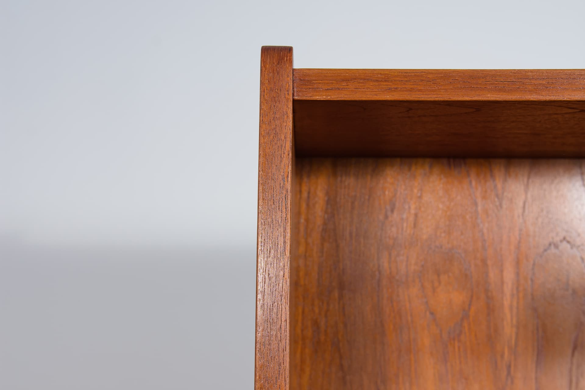 Shelving unit, brown teak, by J. Sorth, Denmark, 1960s. - 303734
