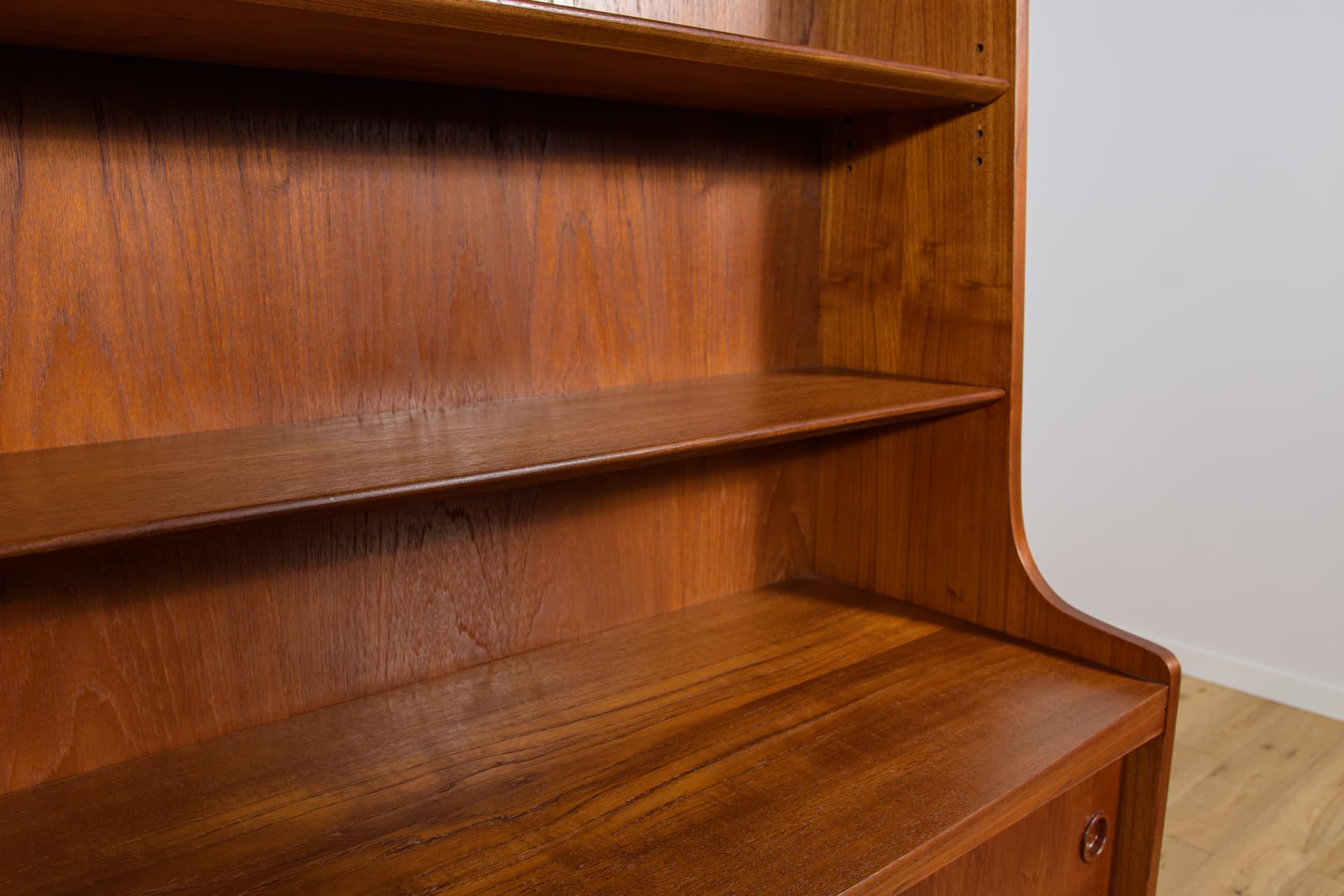 Shelving unit, brown teak, by J. Sorth, Denmark, 1960s. - 303729