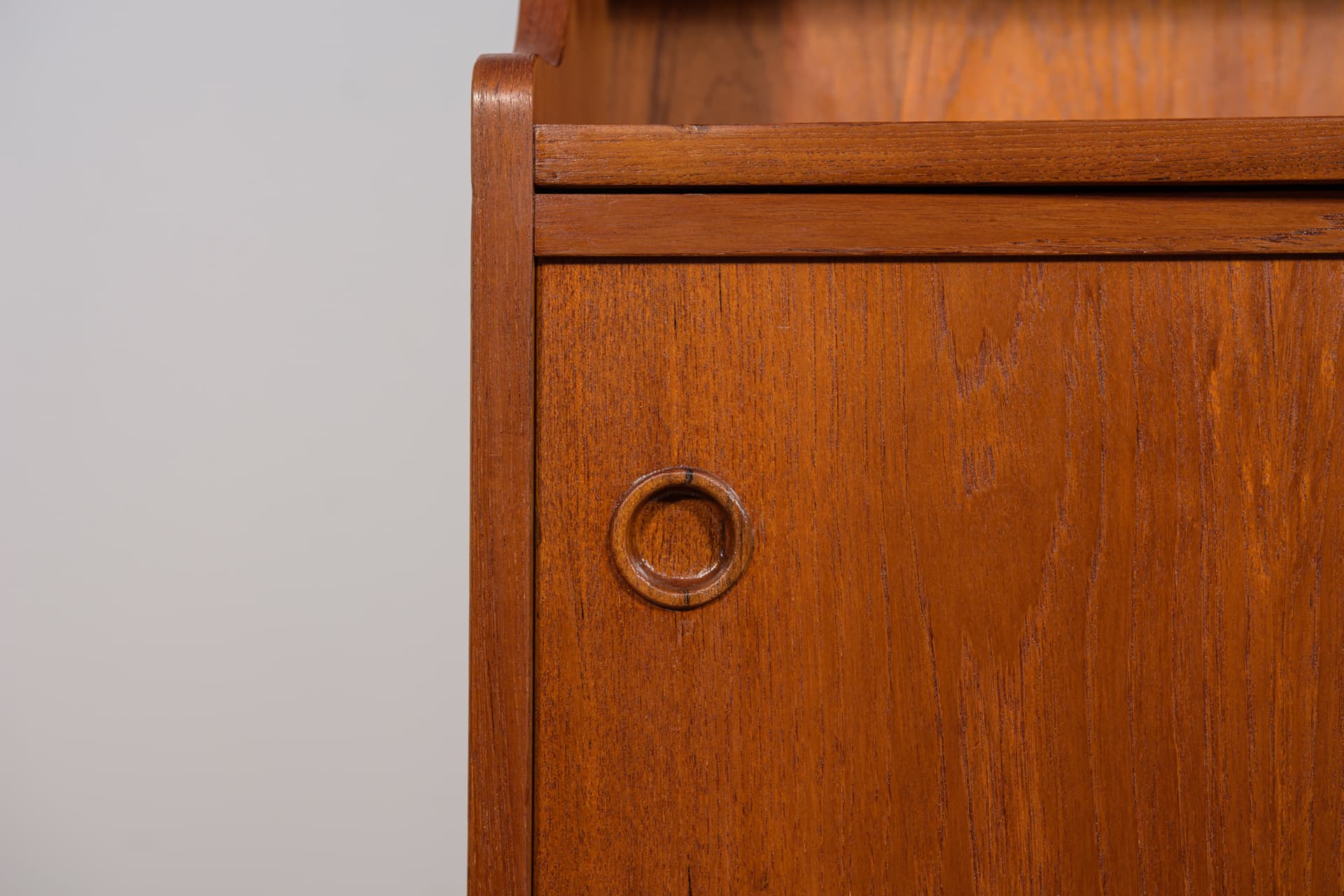 Shelving unit, brown teak, by J. Sorth, Denmark, 1960s. - 303731