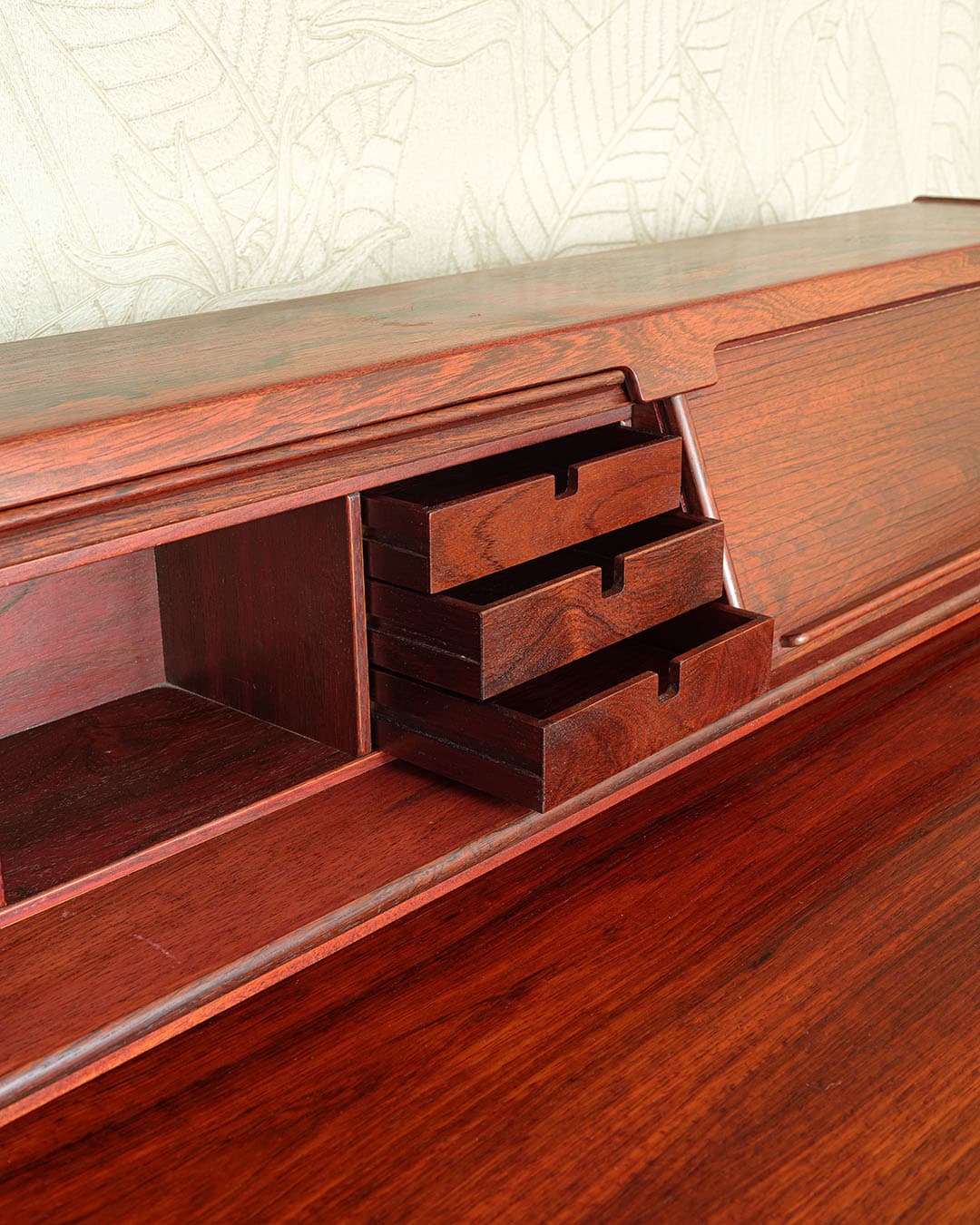Secretary Desk 530, brown rosewood, by G. Frattini, Bernini, Italy, 1950s. - 303744