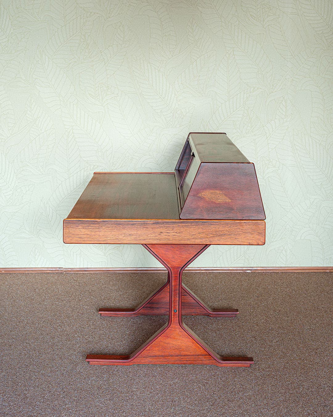 Secretary Desk 530, brown rosewood, by G. Frattini, Bernini, Italy, 1950s. - 303738
