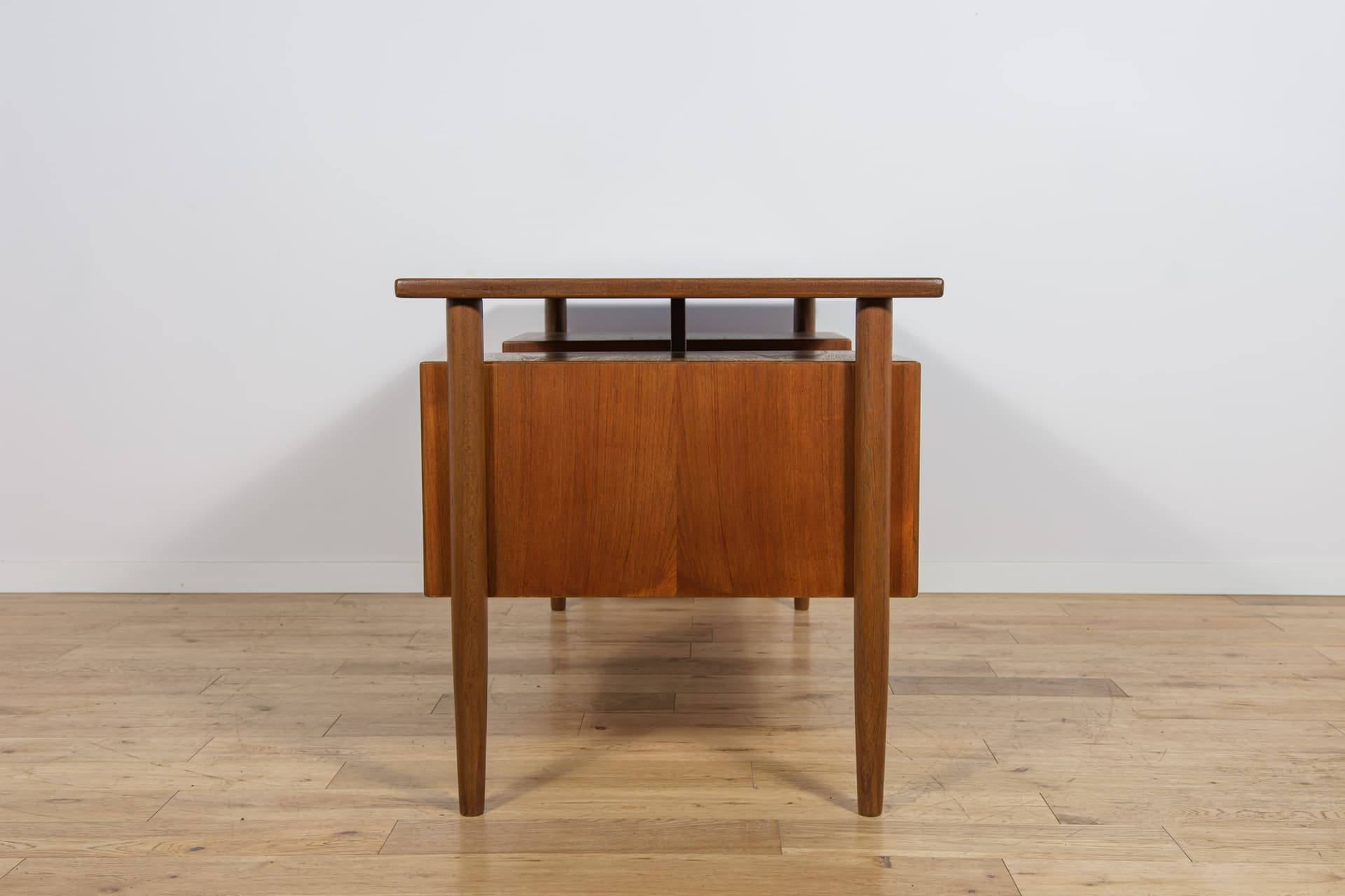 Desk, brown teak, by A. Vodder, Sibast, Denmark, 1960s. - 303753