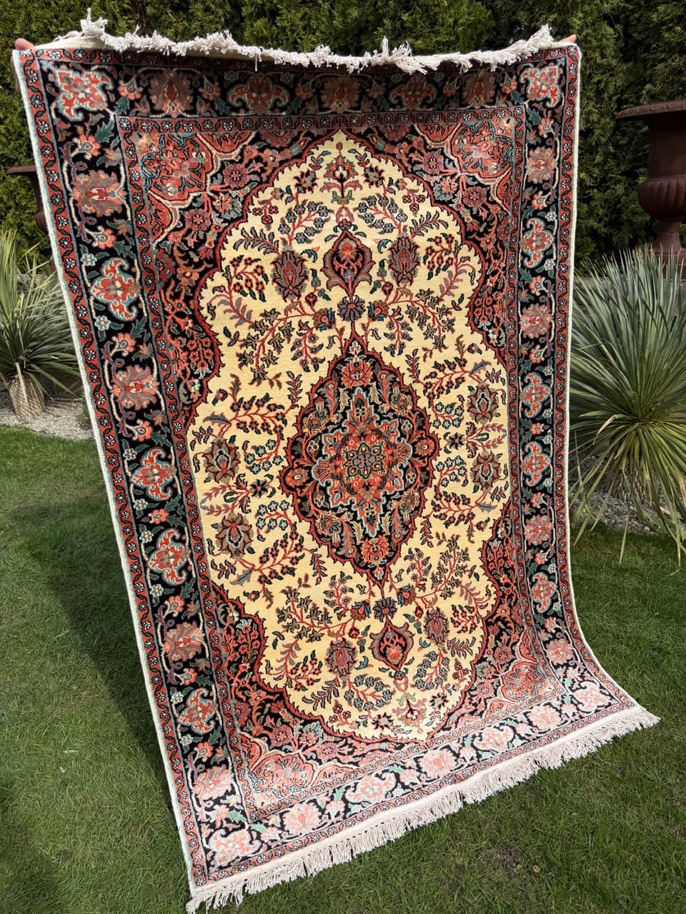 Rug Ghoum, 200x125 cm, cream silk, cotton, India - 303798