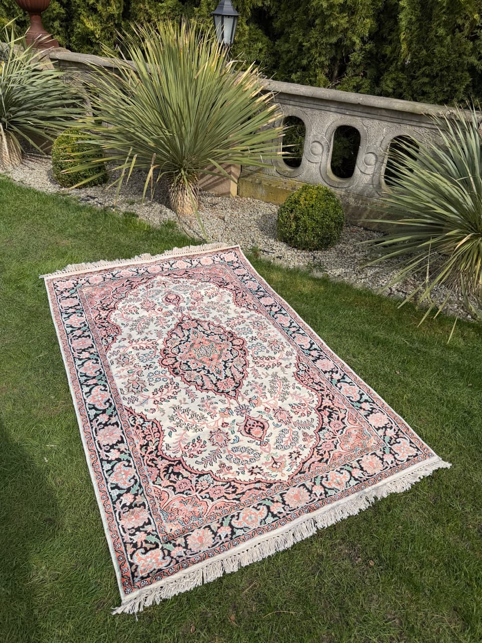 Rug Ghoum, 200x125 cm, cream silk, cotton, India - 303802