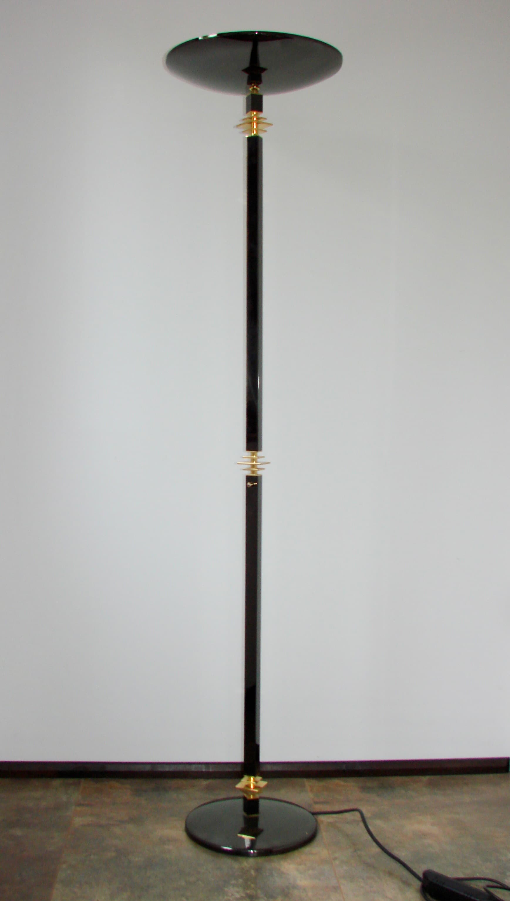 Floor Lamp Modern, black metal, gold brass, 1980s - 303857