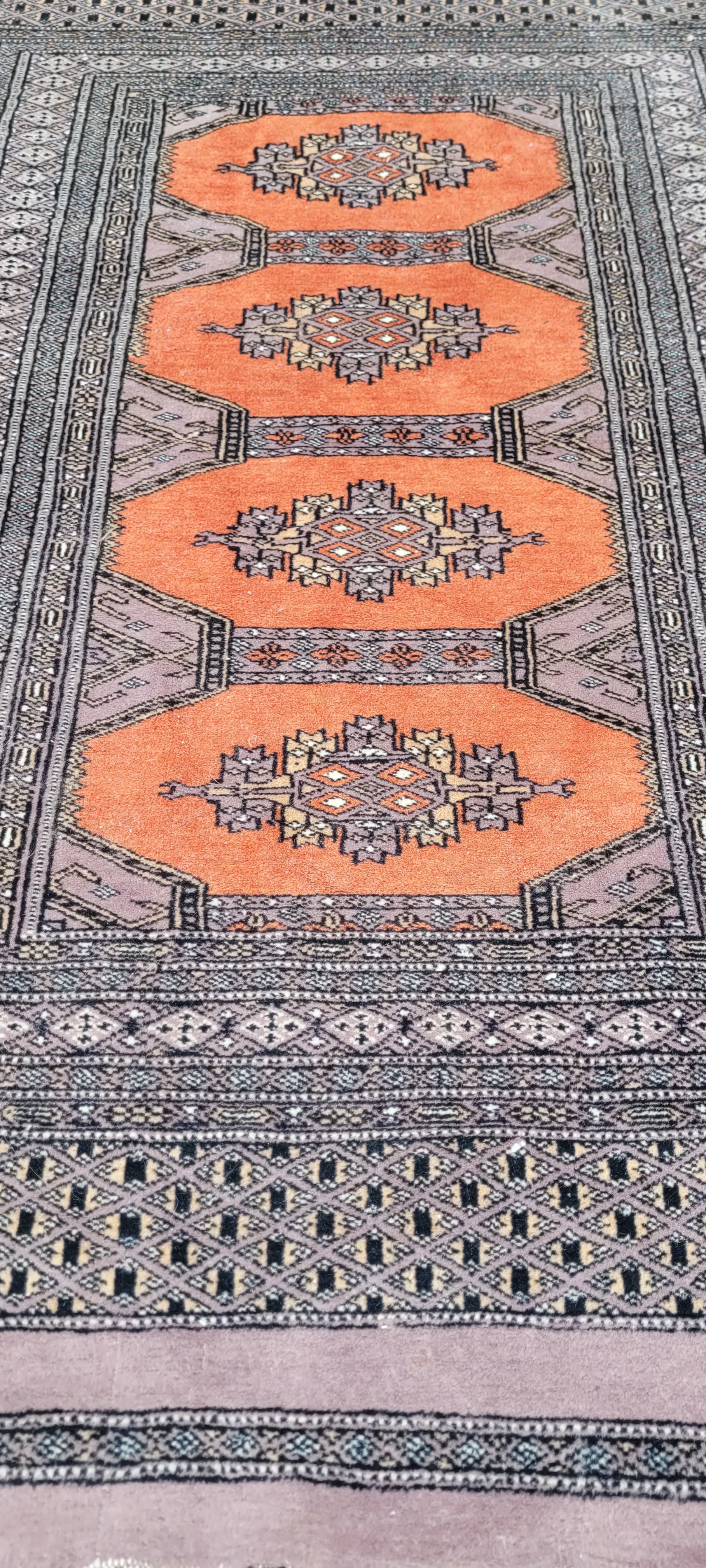 Dywan Buchara 170x92 cm, wełna pomarańczowa, bawełna biała, Pakistan, początek XX w. - 303925