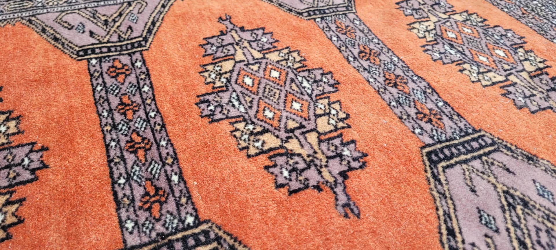Dywan Buchara 170x92 cm, wełna pomarańczowa, bawełna biała, Pakistan, początek XX w. - 303927