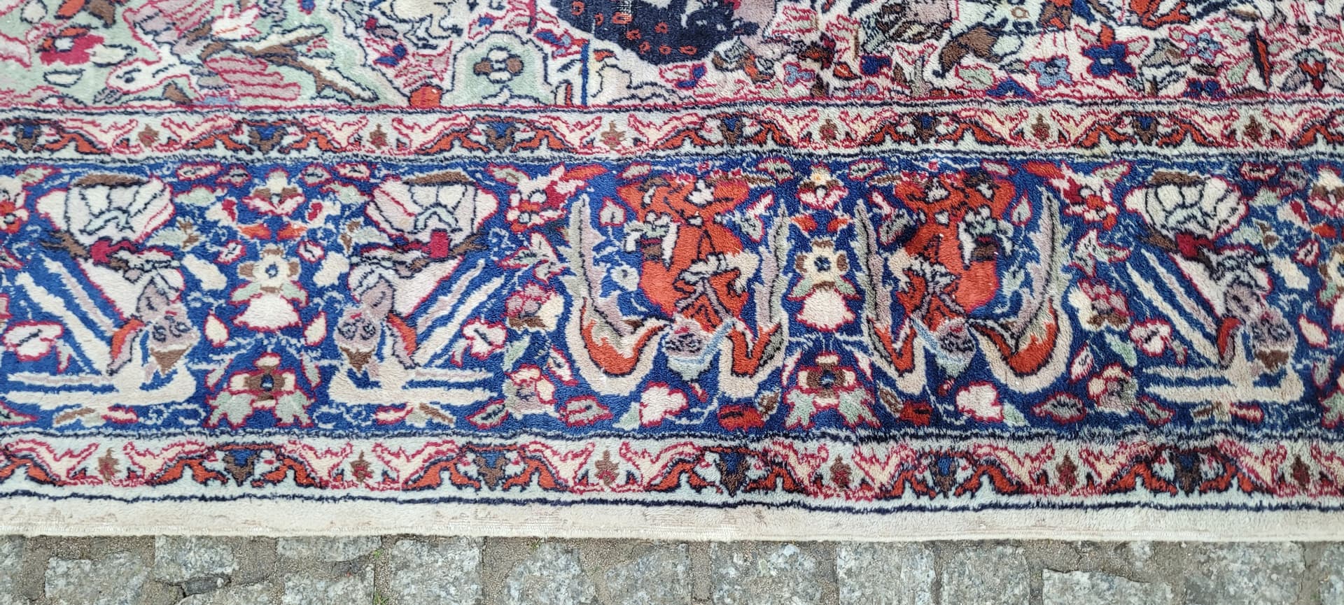 Rug Isfahan pictorial 282x185 cm, cream red blue, wool cotton, Iran, 1920s. - 304034