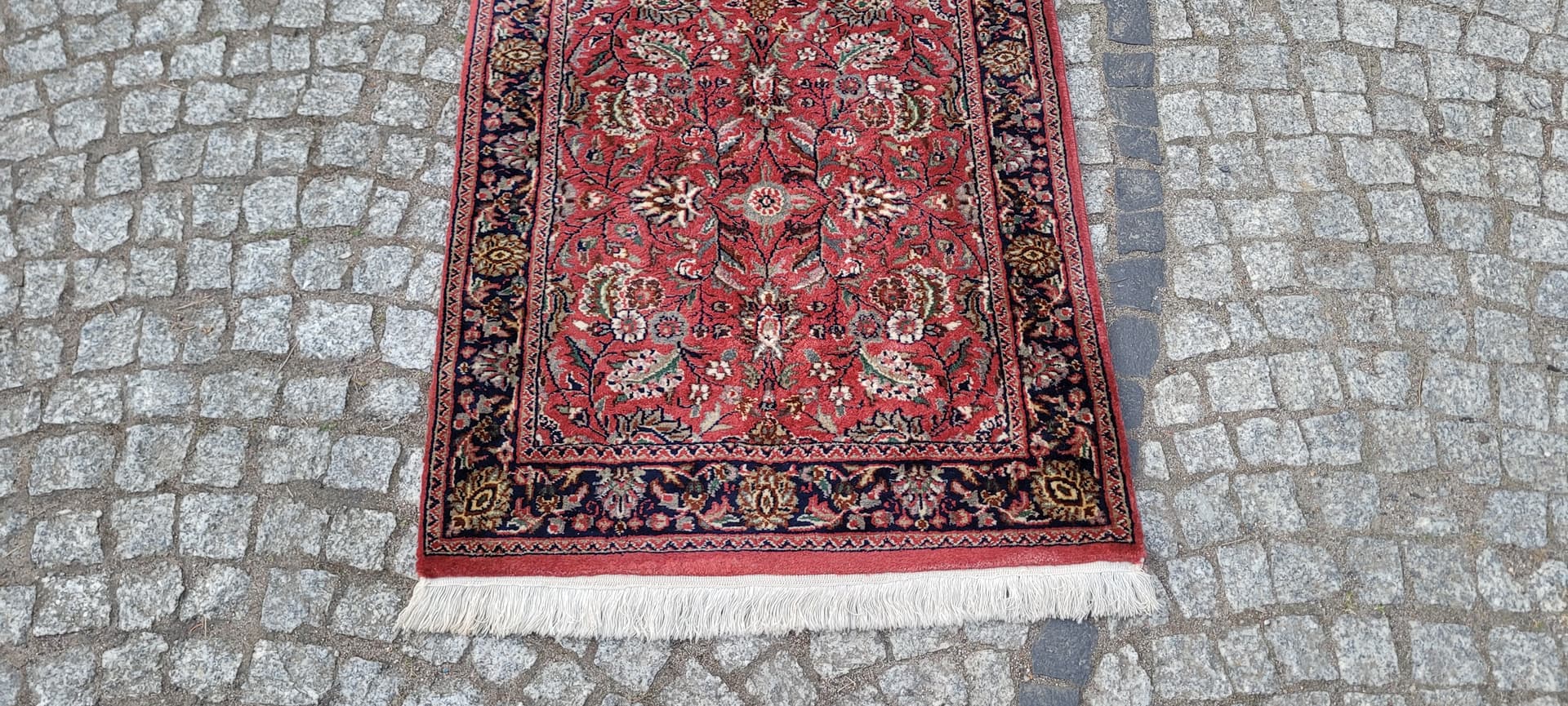 Runner Indo Saroug, 77x300 cm, red wool, white cotton, India, 1980s. - 304156