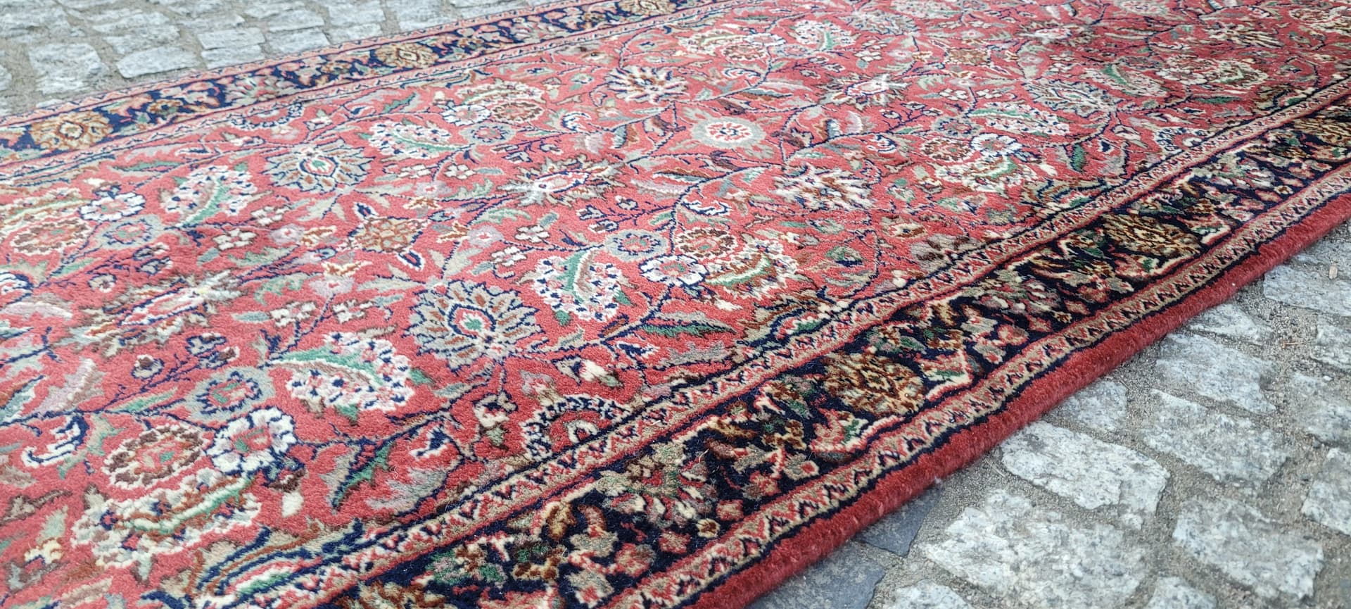 Runner Indo Saroug, 77x300 cm, red wool, white cotton, India, 1980s. - 304149