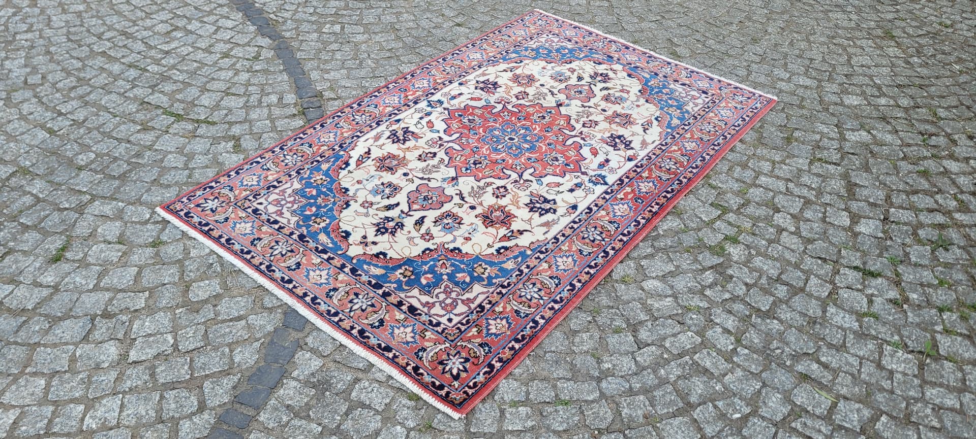 Rug Isfahan 170x105 cm, multicolor, wool cotton, Iran, 1980s. - 304187