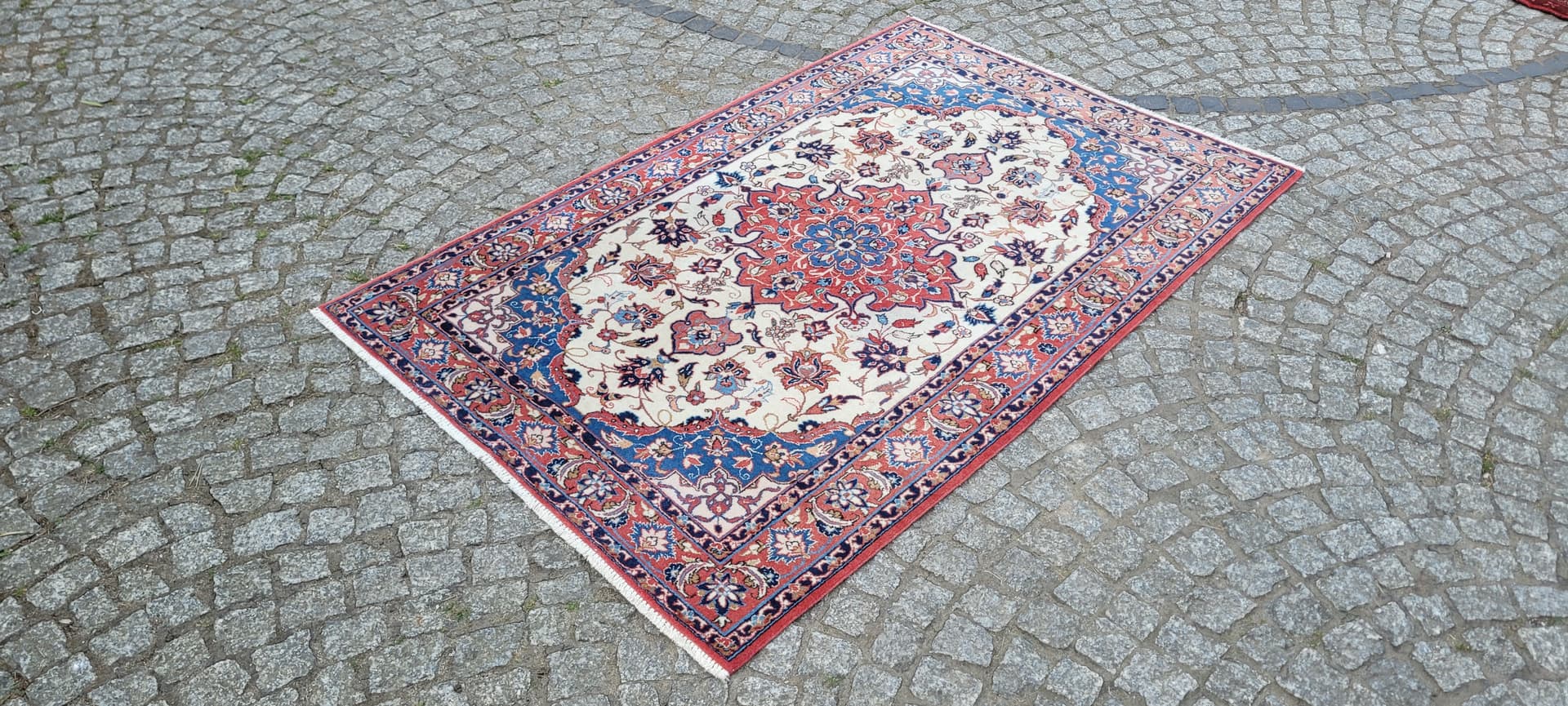 Rug Isfahan 170x105 cm, multicolor, wool cotton, Iran, 1980s. - 304186