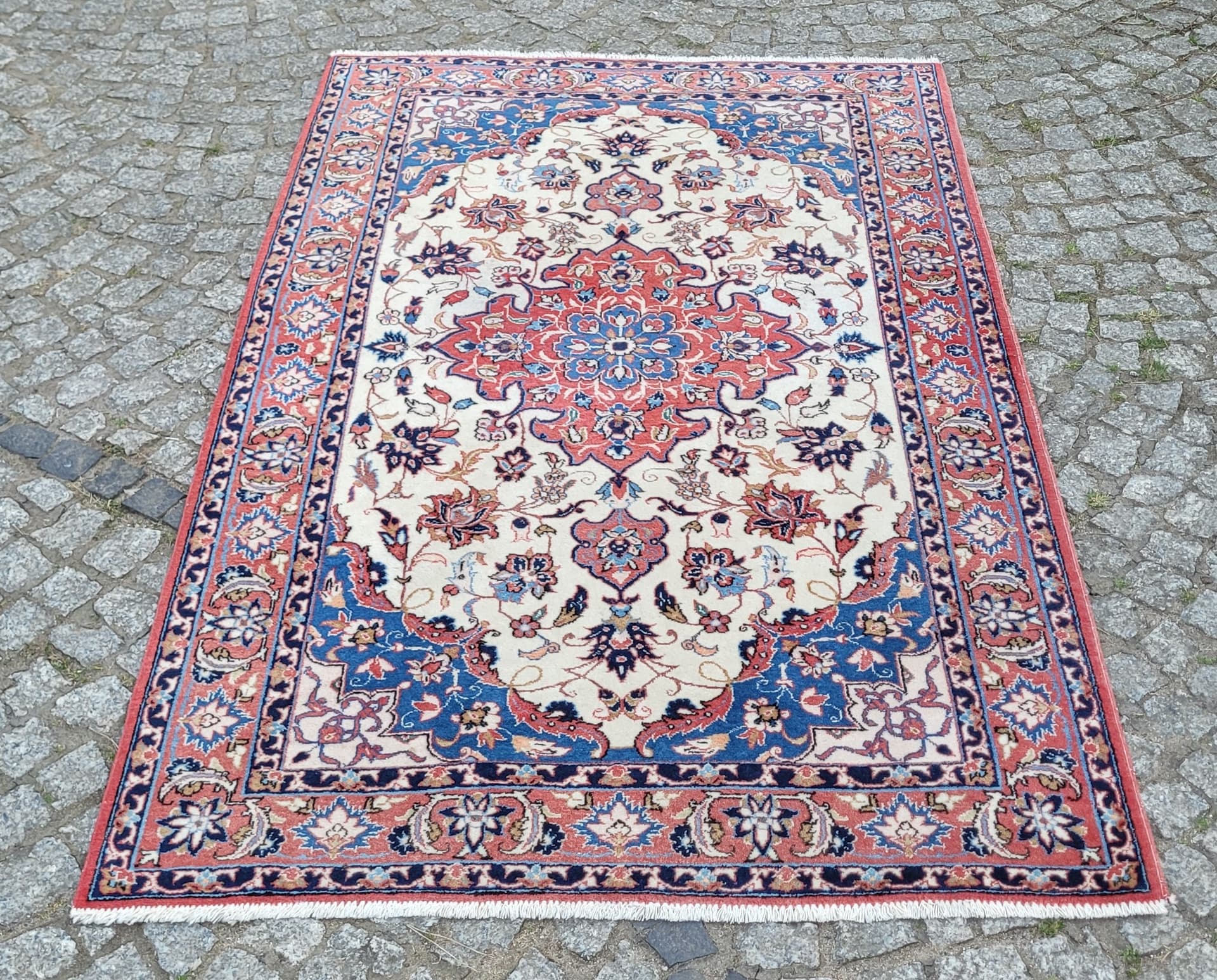 Rug Isfahan 170x105 cm, multicolor, wool cotton, Iran, 1980s. - 304177