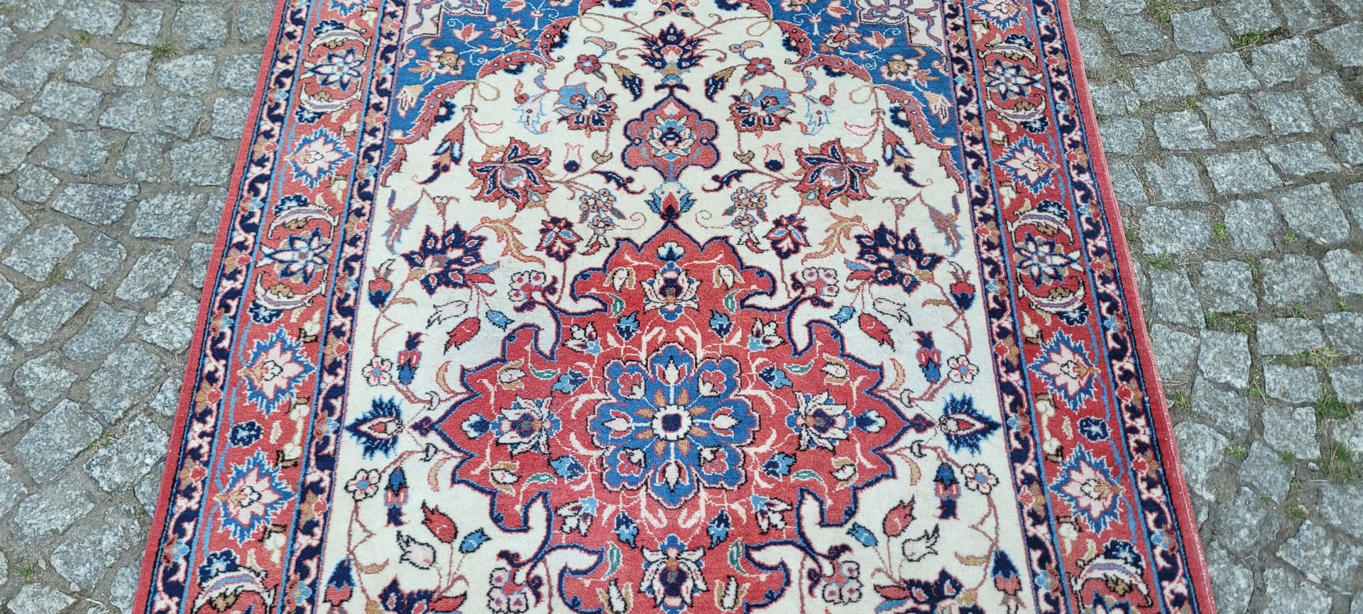 Rug Isfahan 170x105 cm, multicolor, wool cotton, Iran, 1980s. - 304188