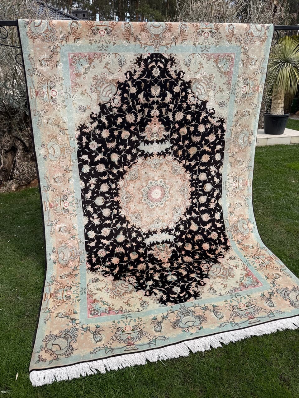 Carpet Tabriz Raj, 310x200 cm, black cashmere wool, silk, Iran - 304337
