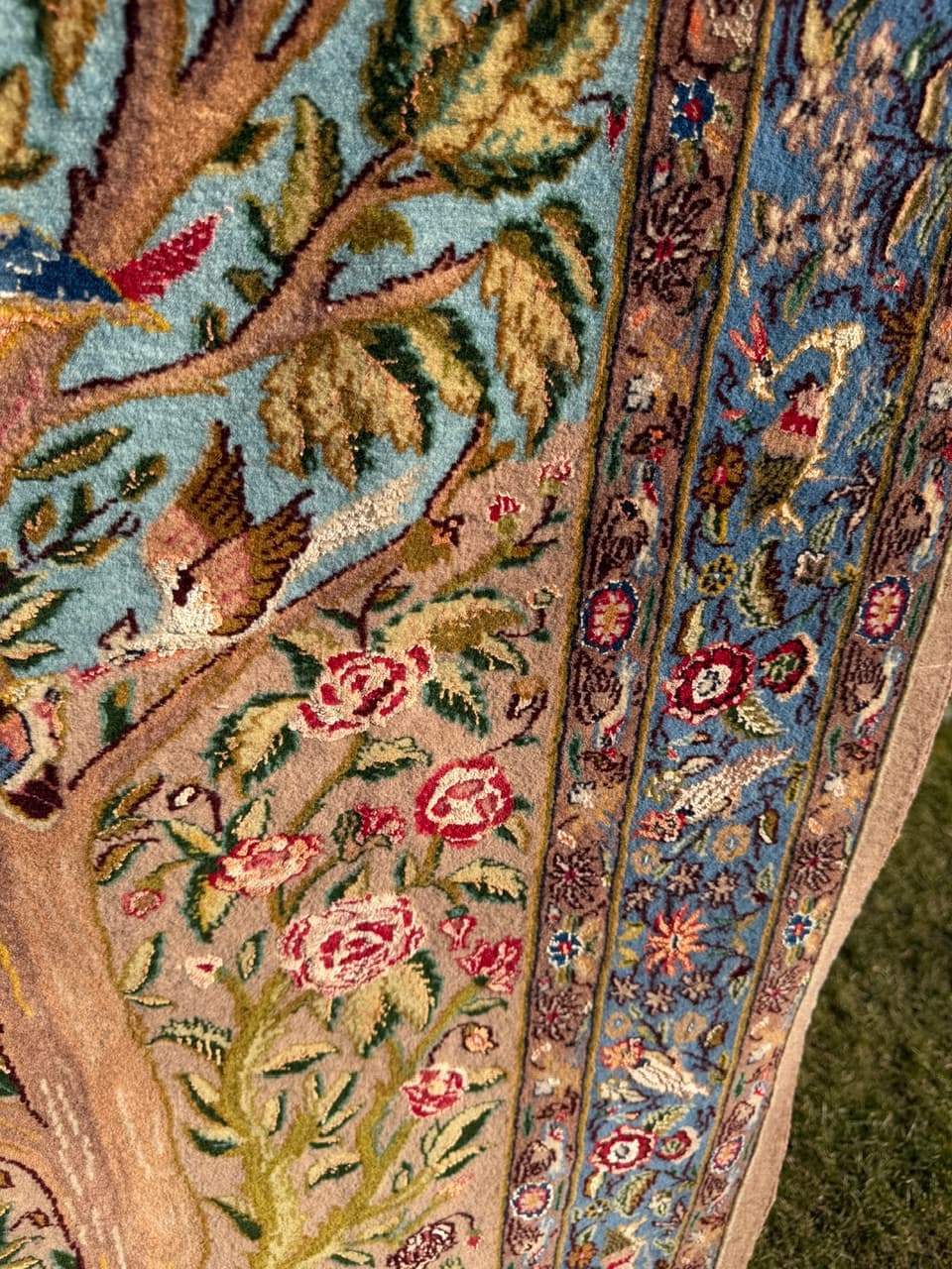 Tapestry Rug Ghoum/Qom 200x125 cm, beige, Kashmiri wool silk, Iran, 1980s. - 304414