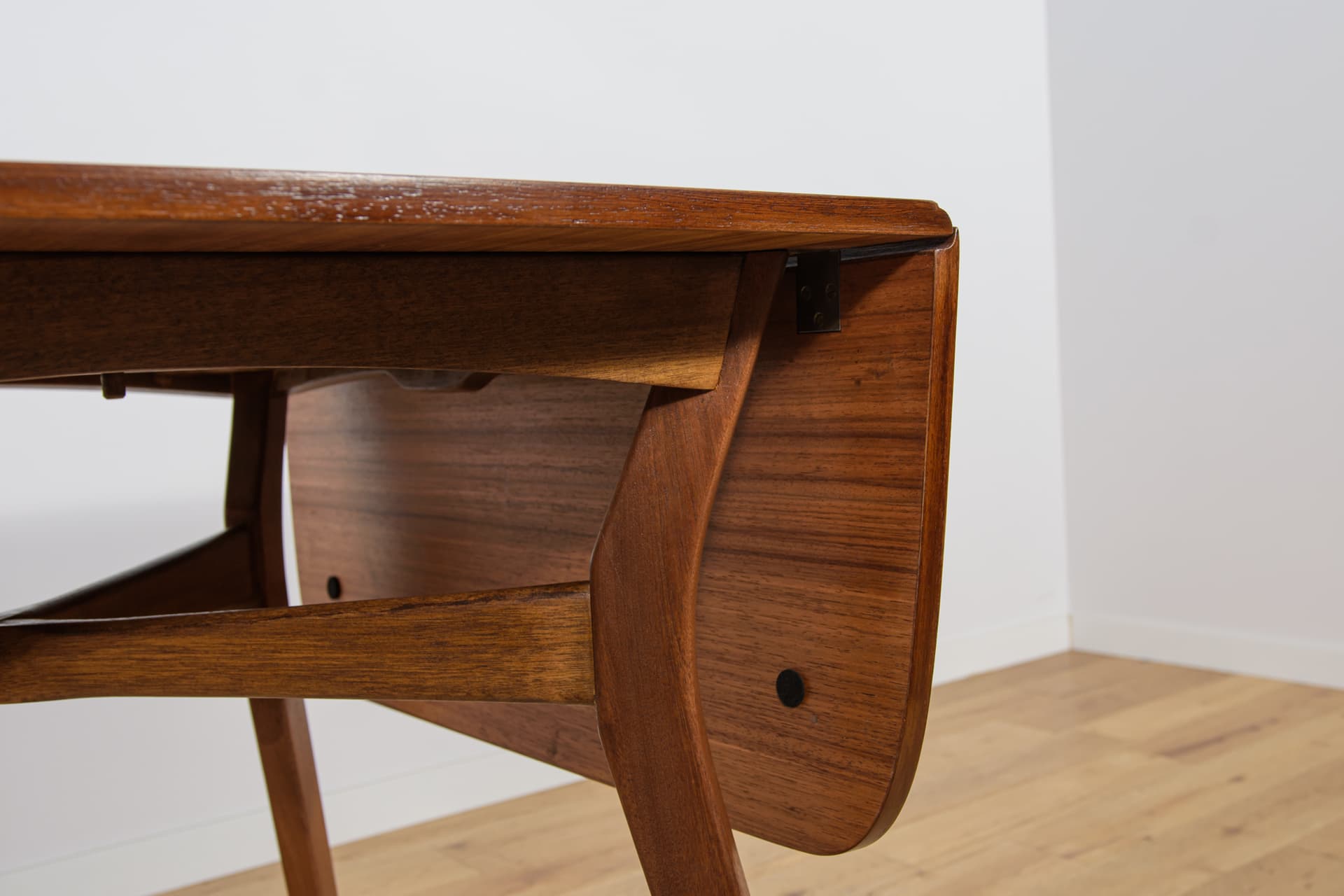 Extendable Table Butterfly, brown teak, brown beech, G-Plan, United Kingdom, 1950s. - 304487