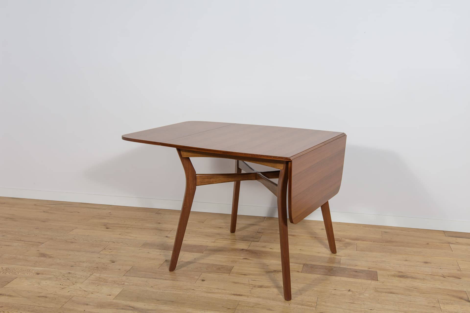 Extendable Table Butterfly, brown teak, brown beech, G-Plan, United Kingdom, 1950s. - 304480