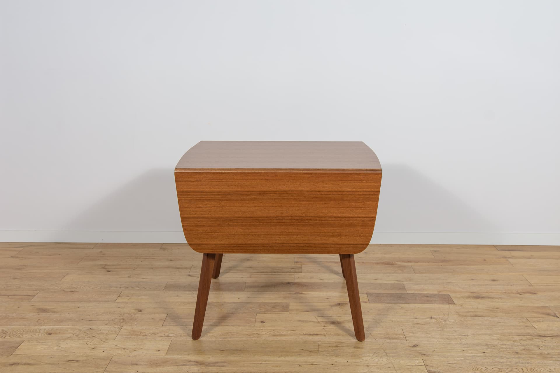 Extendable Table Butterfly, brown teak, brown beech, G-Plan, United Kingdom, 1950s. - 304478