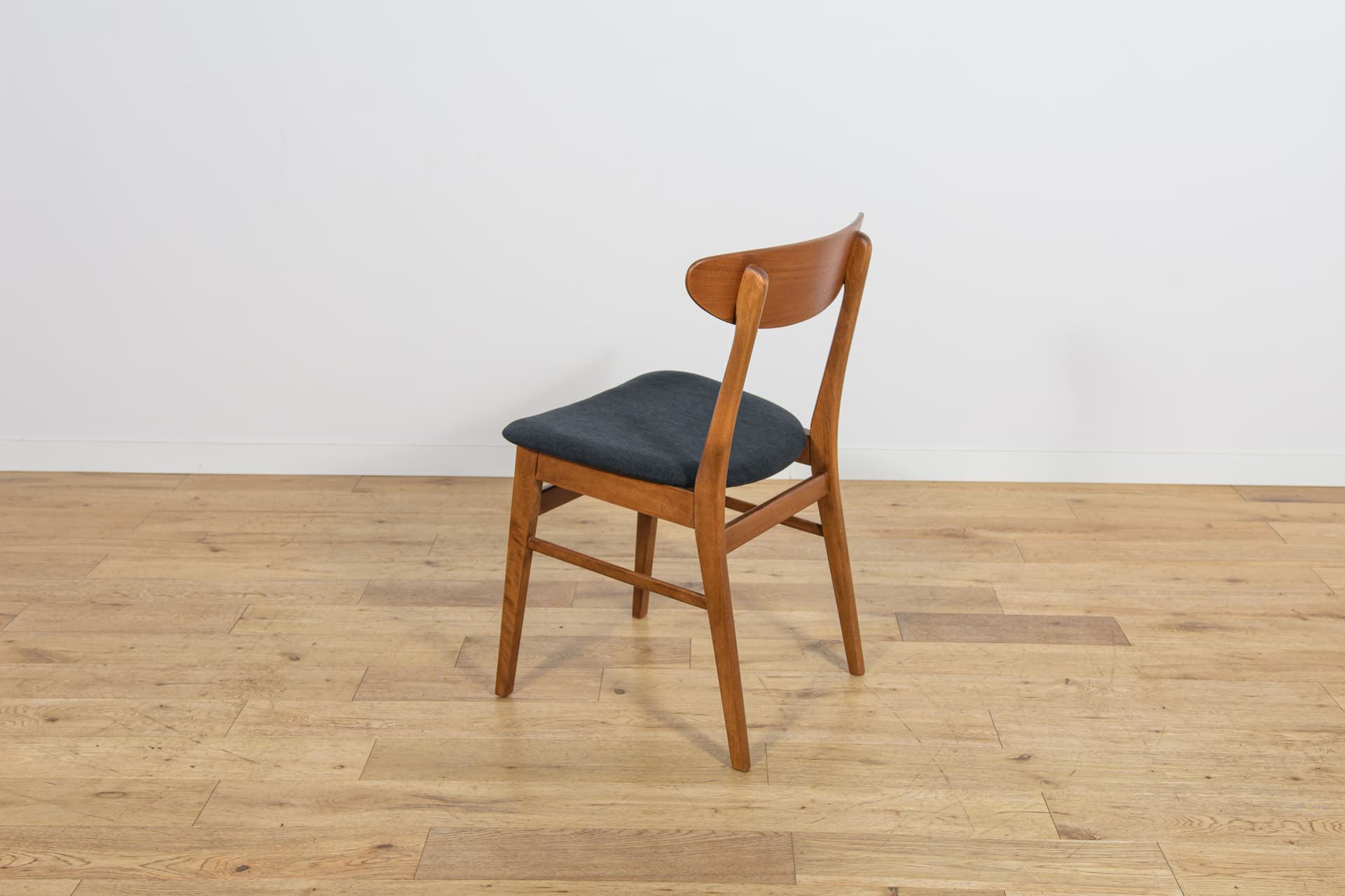 Set of six chairs Model 210, brown beech, red teak, black synthetic fabric, Farstrup Møbler, Denmark, 1950s. - 304525