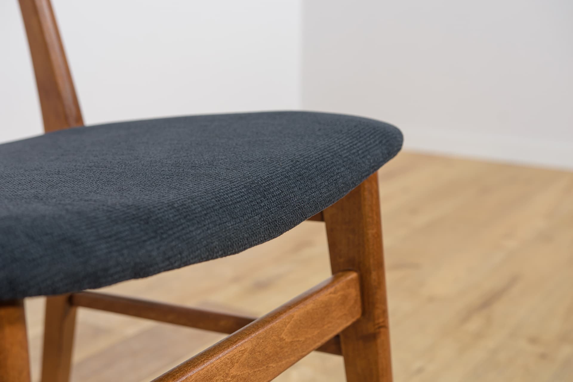 Set of six chairs Model 210, brown beech, red teak, black synthetic fabric, Farstrup Møbler, Denmark, 1950s. - 304527