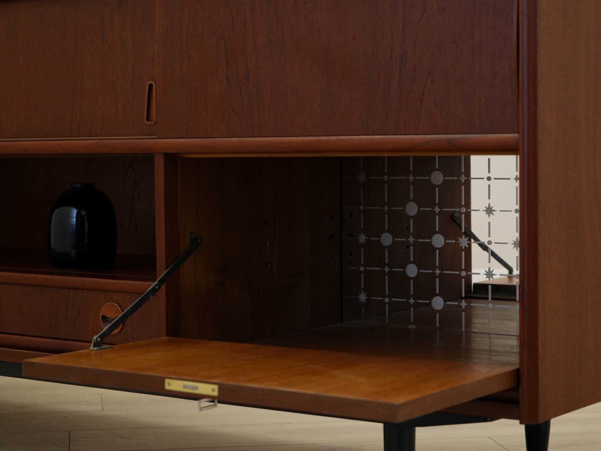 Sideboard, teak brązowy, drewno czarne, Dania, lata 70. - 304536