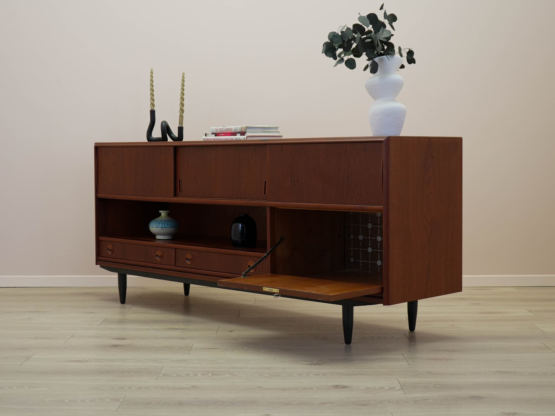 Sideboard, teak brązowy, drewno czarne, Dania, lata 70. - 304535