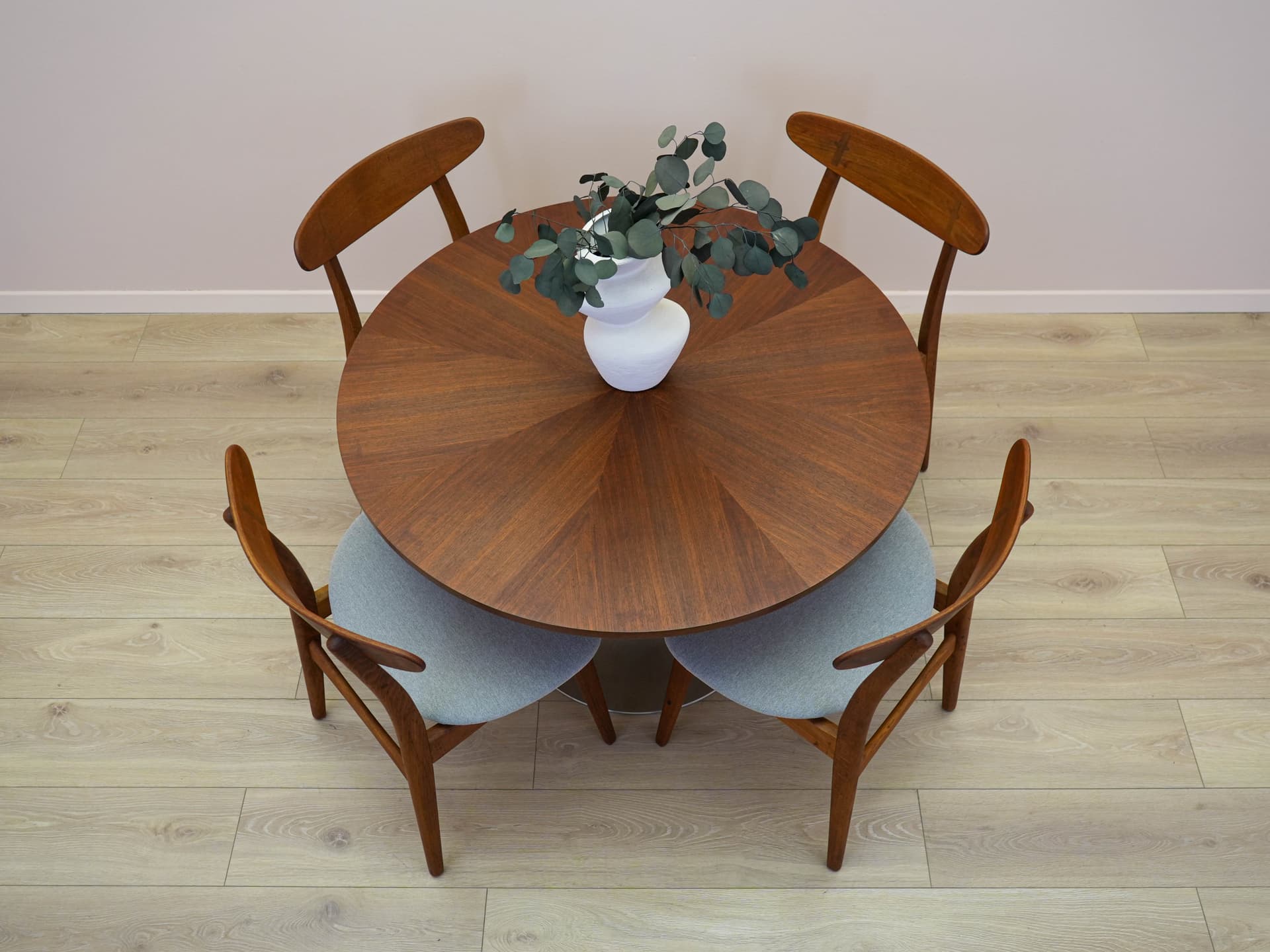 Round table, brown teak, brushed silver aluminum, Denmark, 1970s. - 304583
