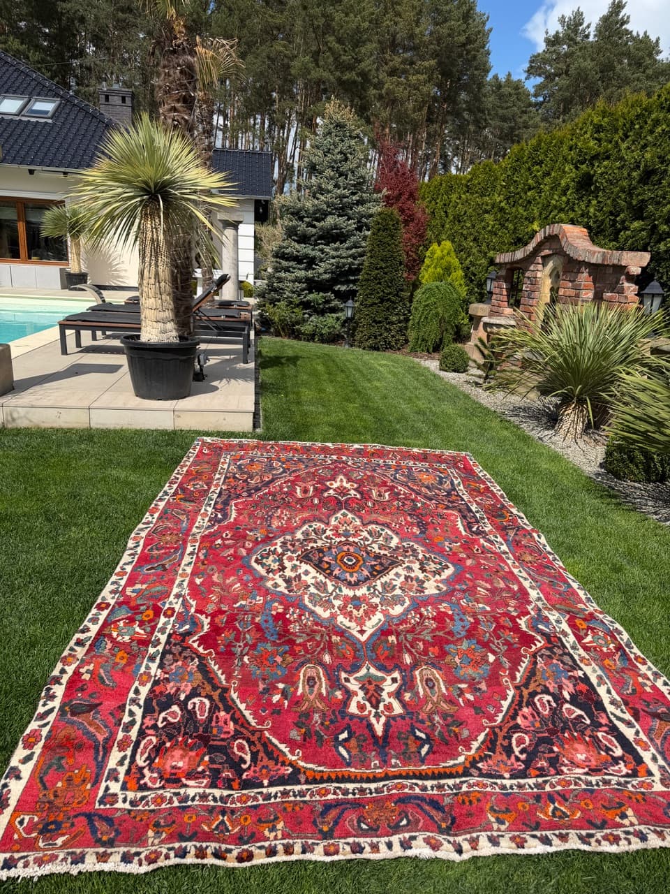 Persian Rug Bahtiari 330x210 cm, red wool, Iran - 304643